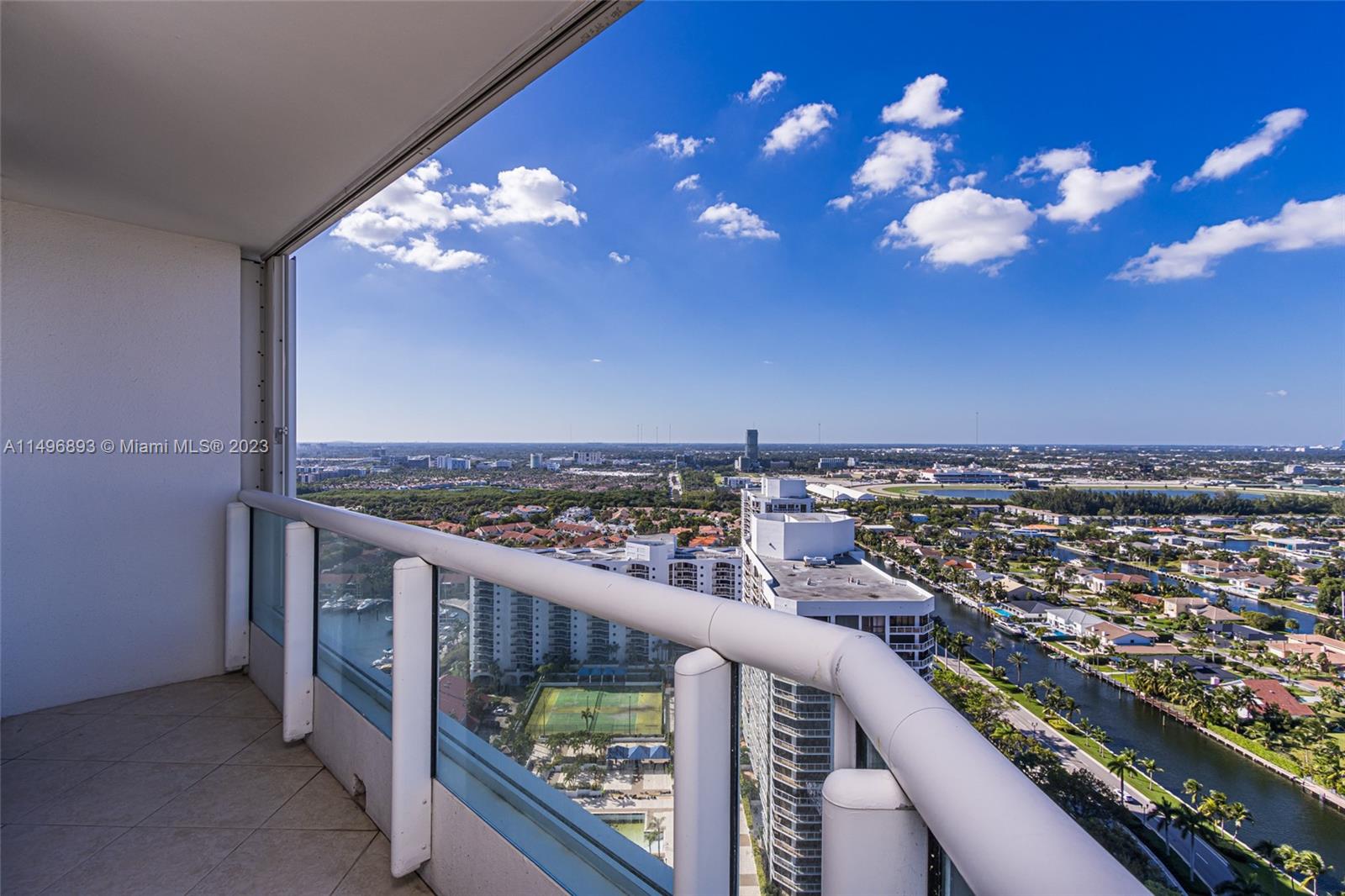 21205 Yacht Club Dr, Aventura, FL, 33180 United States, 3 Bedrooms Bedrooms, ,2 BathroomsBathrooms,Residential,For Sale,Yacht Club Dr,A11496893