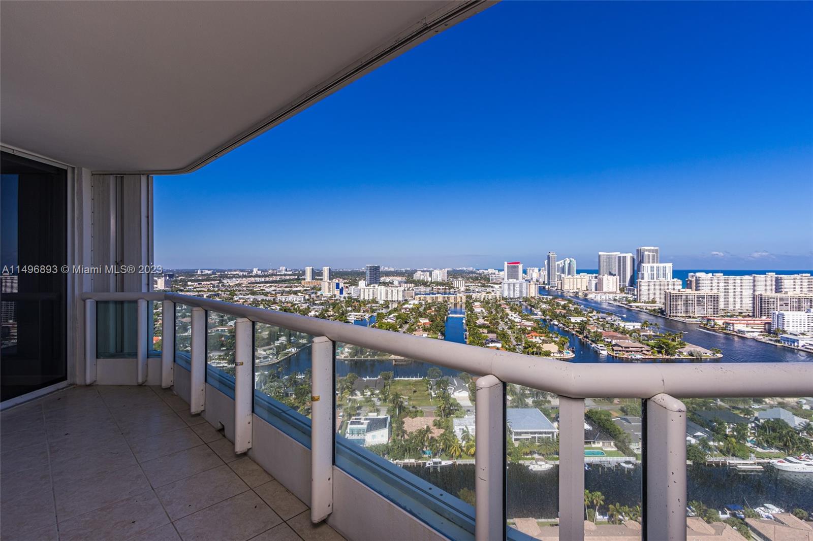 21205 Yacht Club Dr, Aventura, FL, 33180 United States, 3 Bedrooms Bedrooms, ,2 BathroomsBathrooms,Residential,For Sale,Yacht Club Dr,A11496893