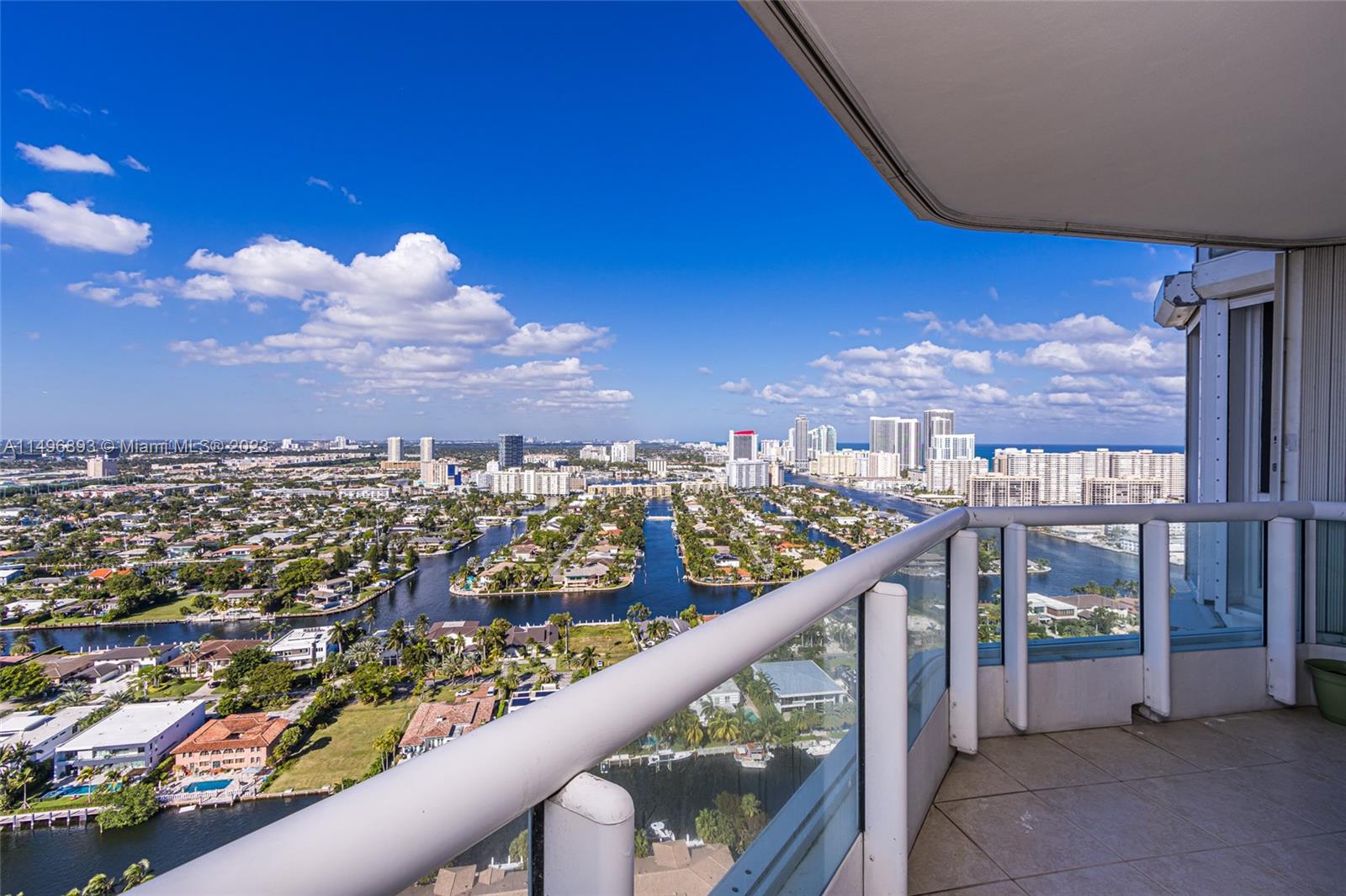 21205 Yacht Club Dr, Aventura, FL, 33180 United States, 3 Bedrooms Bedrooms, ,2 BathroomsBathrooms,Residential,For Sale,Yacht Club Dr,A11496893