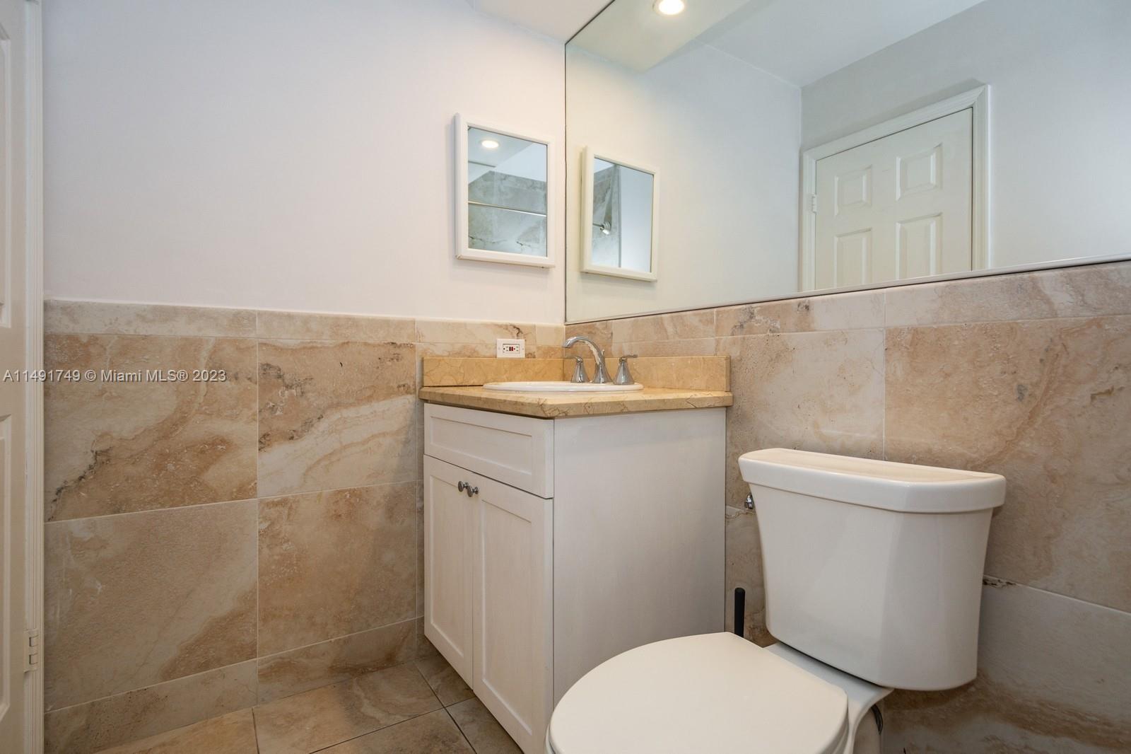1625 SE 10th Ave 903, Fort Lauderdale, Florida 33316, 2 Bedrooms Bedrooms, ,2 BathroomsBathrooms,Residential,For Sale,1625 SE 10th Ave 903,A11491749