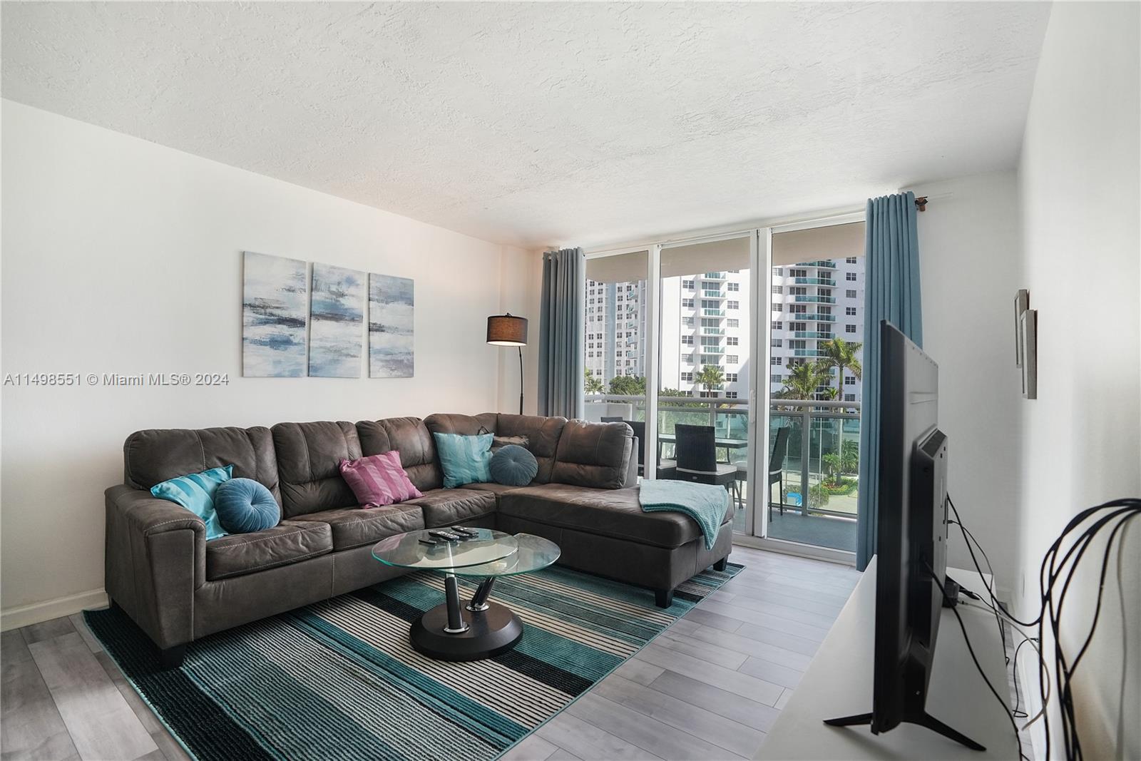3000 S Ocean Dr 310, Hollywood, Florida 33019, 1 Bedroom Bedrooms, ,1 BathroomBathrooms,Residential,For Sale,3000 S Ocean Dr 310,A11498551
