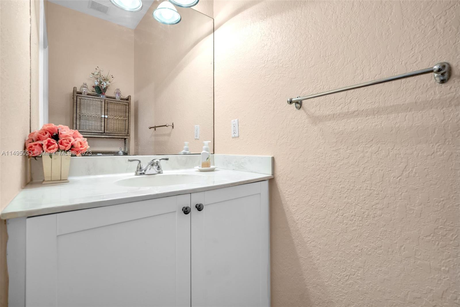 705 NE 195th St, Miami, Florida 33179, 3 Bedrooms Bedrooms, ,2 BathroomsBathrooms,Residential,For Sale,705 NE 195th St,A11495933