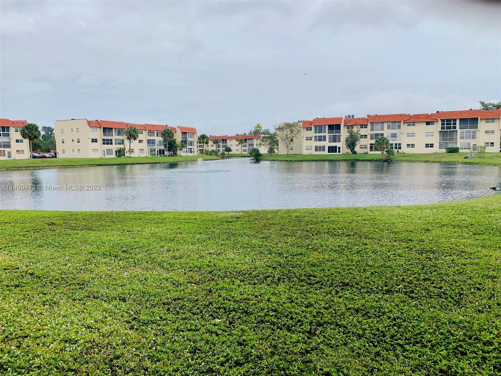 2900 Sunrise Lakes Dr, Sunrise, FL, 33322 United States, 1 Bedroom Bedrooms, ,1 BathroomBathrooms,Residential,For Sale,Sunrise Lakes Dr,A11499473