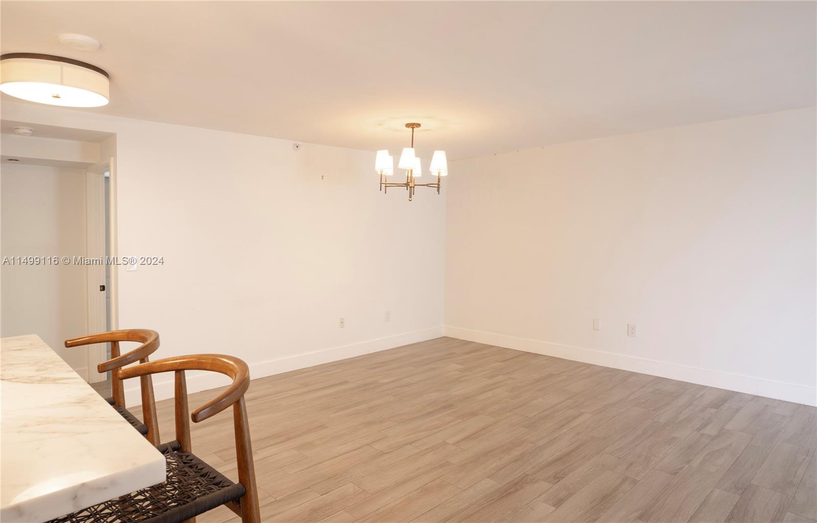 6061 Collins Ave 7D, Miami Beach, Florida 33140, 2 Bedrooms Bedrooms, ,2 BathroomsBathrooms,Residential,For Sale,6061 Collins Ave 7D,A11499116