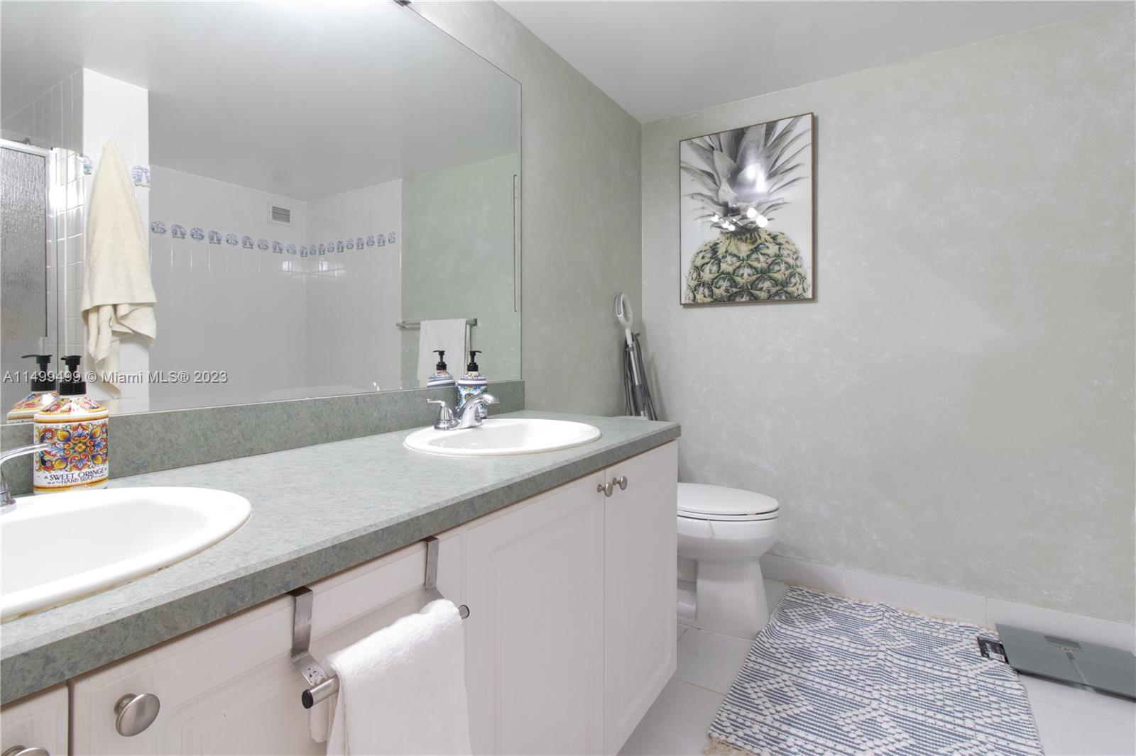400 Leslie Dr 209, Hallandale Beach, Florida 33009, 2 Bedrooms Bedrooms, ,2 BathroomsBathrooms,Residential,For Sale,400 Leslie Dr 209,A11499499