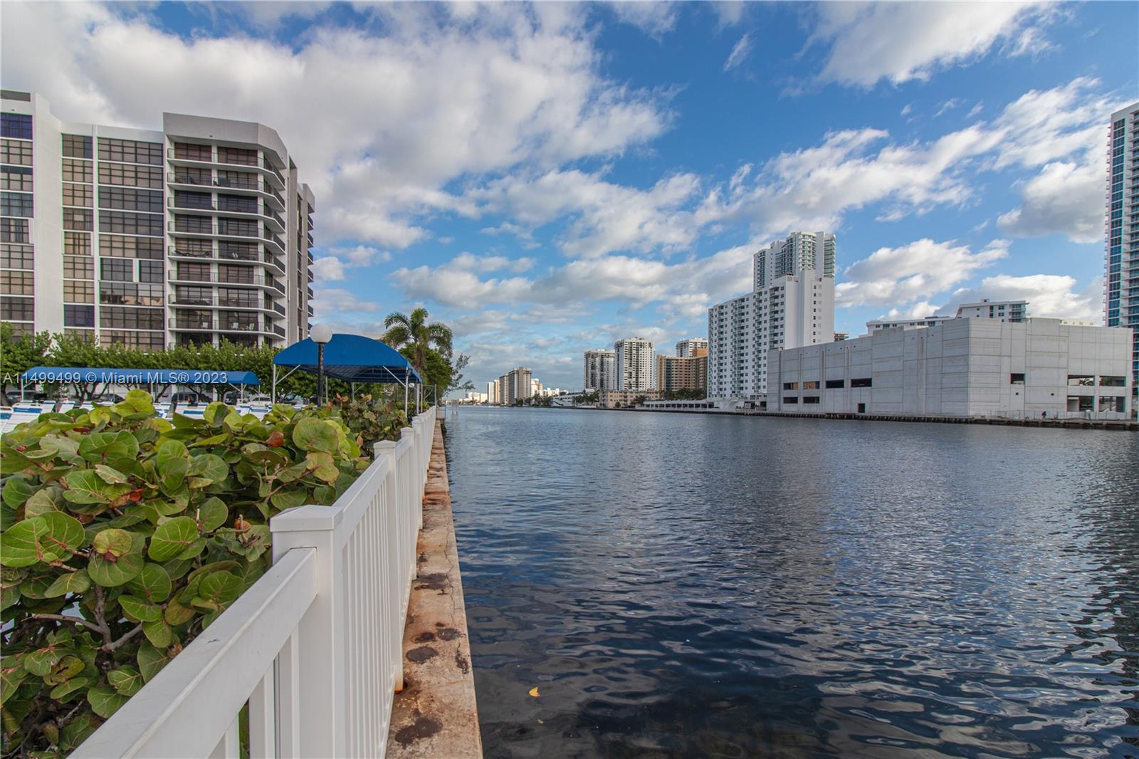 400 Leslie Dr 209, Hallandale Beach, Florida 33009, 2 Bedrooms Bedrooms, ,2 BathroomsBathrooms,Residential,For Sale,400 Leslie Dr 209,A11499499