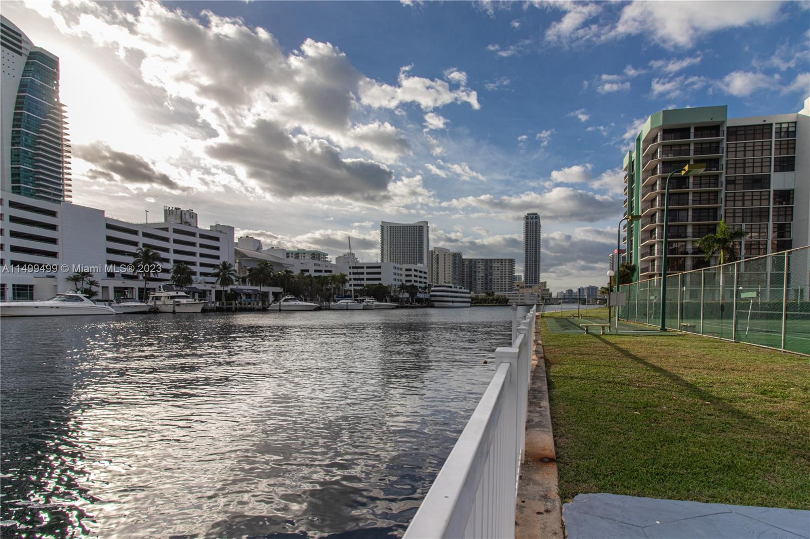 400 Leslie Dr 209, Hallandale Beach, Florida 33009, 2 Bedrooms Bedrooms, ,2 BathroomsBathrooms,Residential,For Sale,400 Leslie Dr 209,A11499499