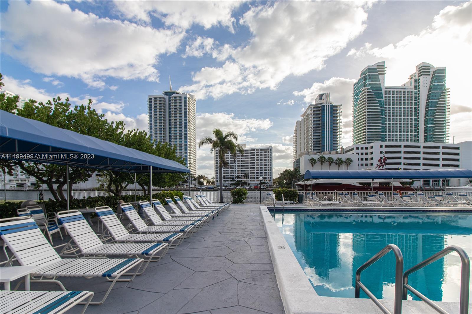 400 Leslie Dr 209, Hallandale Beach, Florida 33009, 2 Bedrooms Bedrooms, ,2 BathroomsBathrooms,Residential,For Sale,400 Leslie Dr 209,A11499499