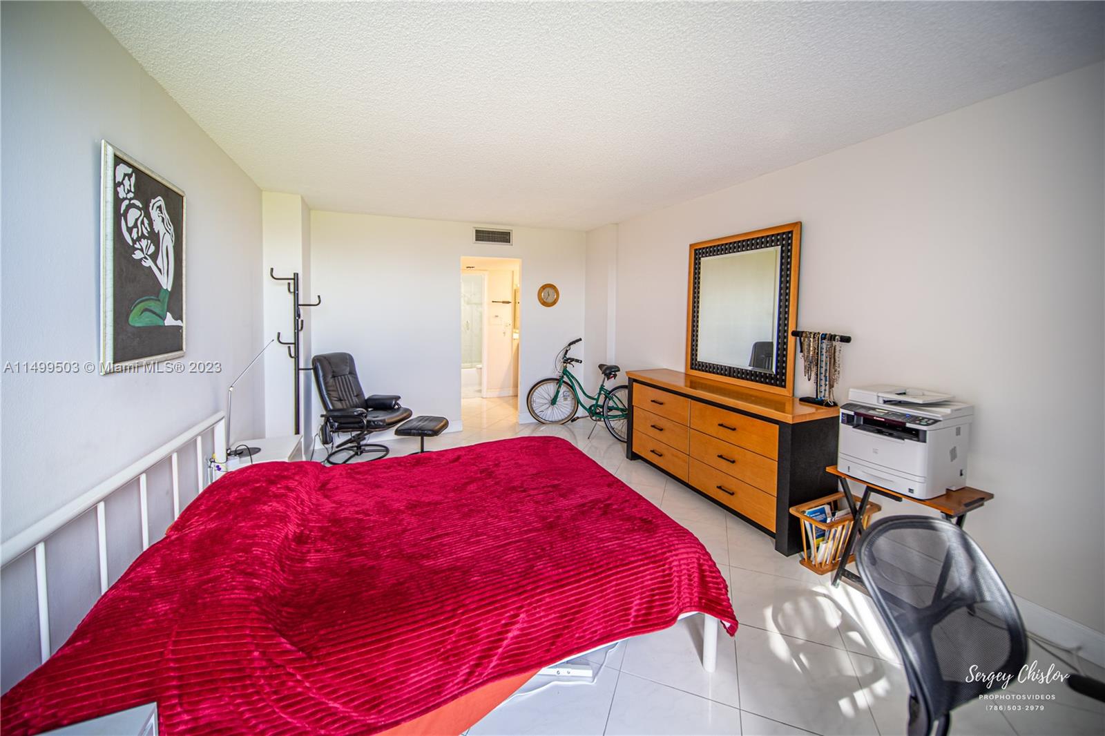 20335 Country Club Dr, Aventura, FL, 33180 United States, 2 Bedrooms Bedrooms, ,2 BathroomsBathrooms,Residential,For Sale,Country Club Dr,A11499503