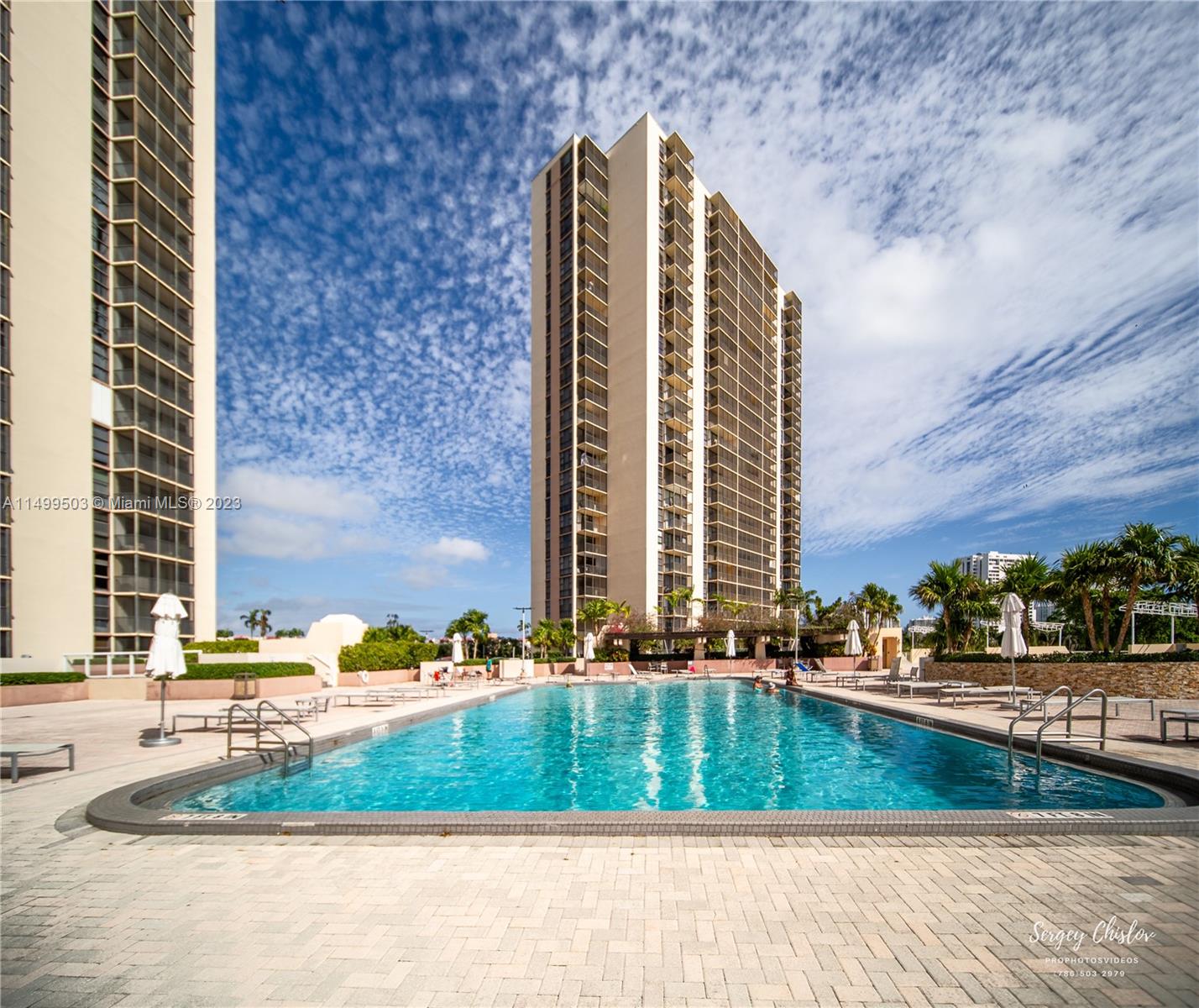 20335 Country Club Dr, Aventura, FL, 33180 United States, 2 Bedrooms Bedrooms, ,2 BathroomsBathrooms,Residential,For Sale,Country Club Dr,A11499503