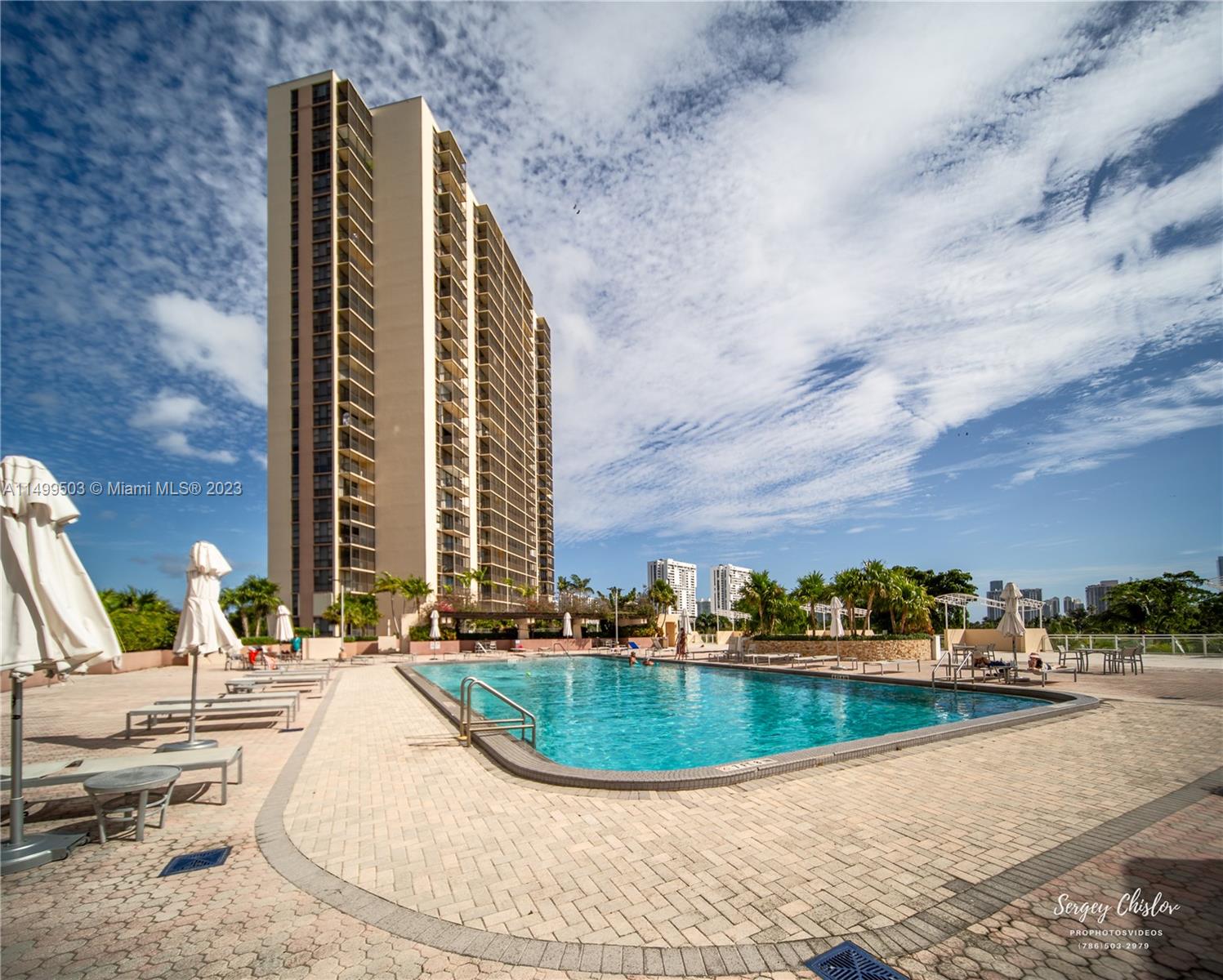 20335 Country Club Dr, Aventura, FL, 33180 United States, 2 Bedrooms Bedrooms, ,2 BathroomsBathrooms,Residential,For Sale,Country Club Dr,A11499503