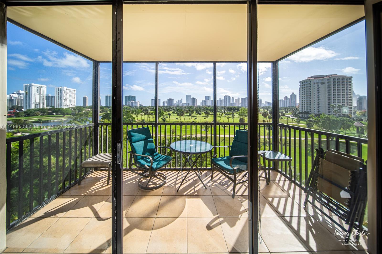 20335 Country Club Dr, Aventura, FL, 33180 United States, 2 Bedrooms Bedrooms, ,2 BathroomsBathrooms,Residential,For Sale,Country Club Dr,A11499503