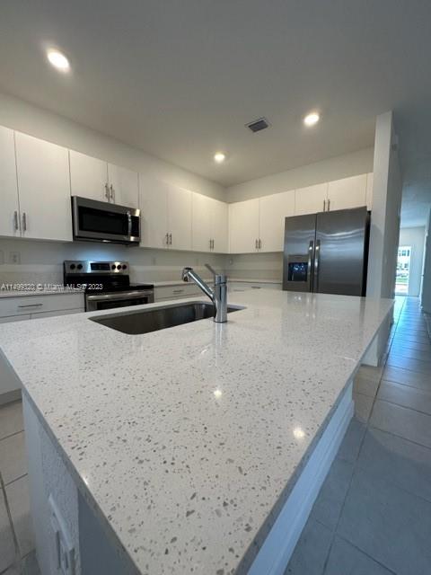 2655 SE 11th St 2655, Homestead, Florida 33035, 3 Bedrooms Bedrooms, ,2 BathroomsBathrooms,Residentiallease,For Rent,2655 SE 11th St 2655,A11499320