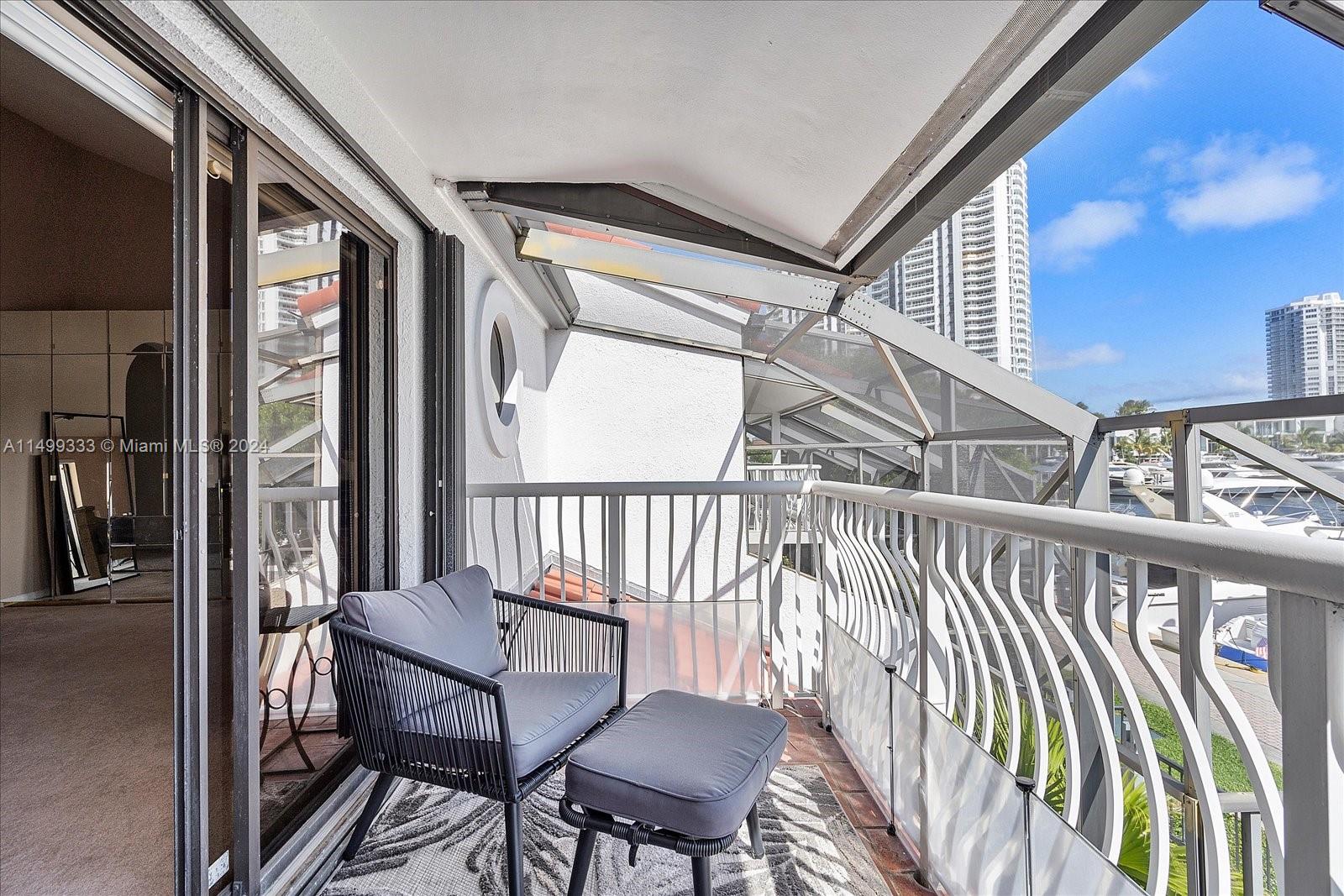 3620 Yacht Club Dr, Aventura, FL, 33180 United States, 2 Bedrooms Bedrooms, ,2 BathroomsBathrooms,Residential,For Sale,Yacht Club Dr,A11499333
