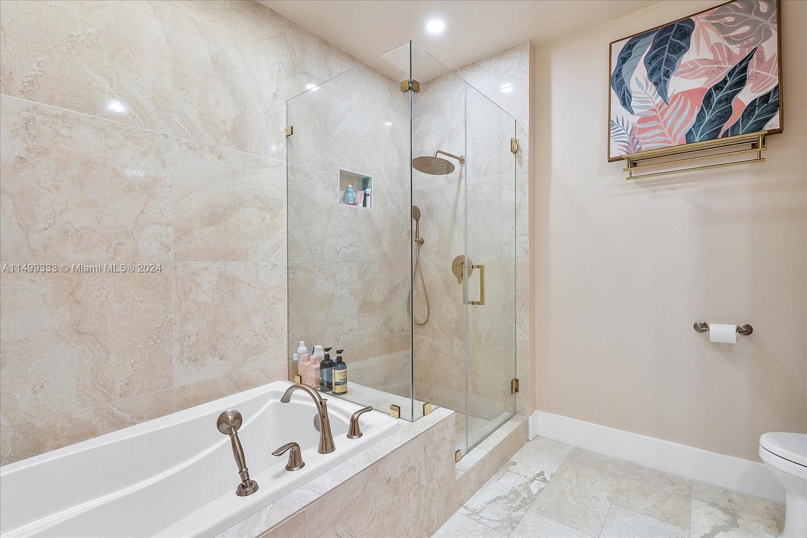 3620 Yacht Club Dr, Aventura, FL, 33180 United States, 2 Bedrooms Bedrooms, ,2 BathroomsBathrooms,Residential,For Sale,Yacht Club Dr,A11499333