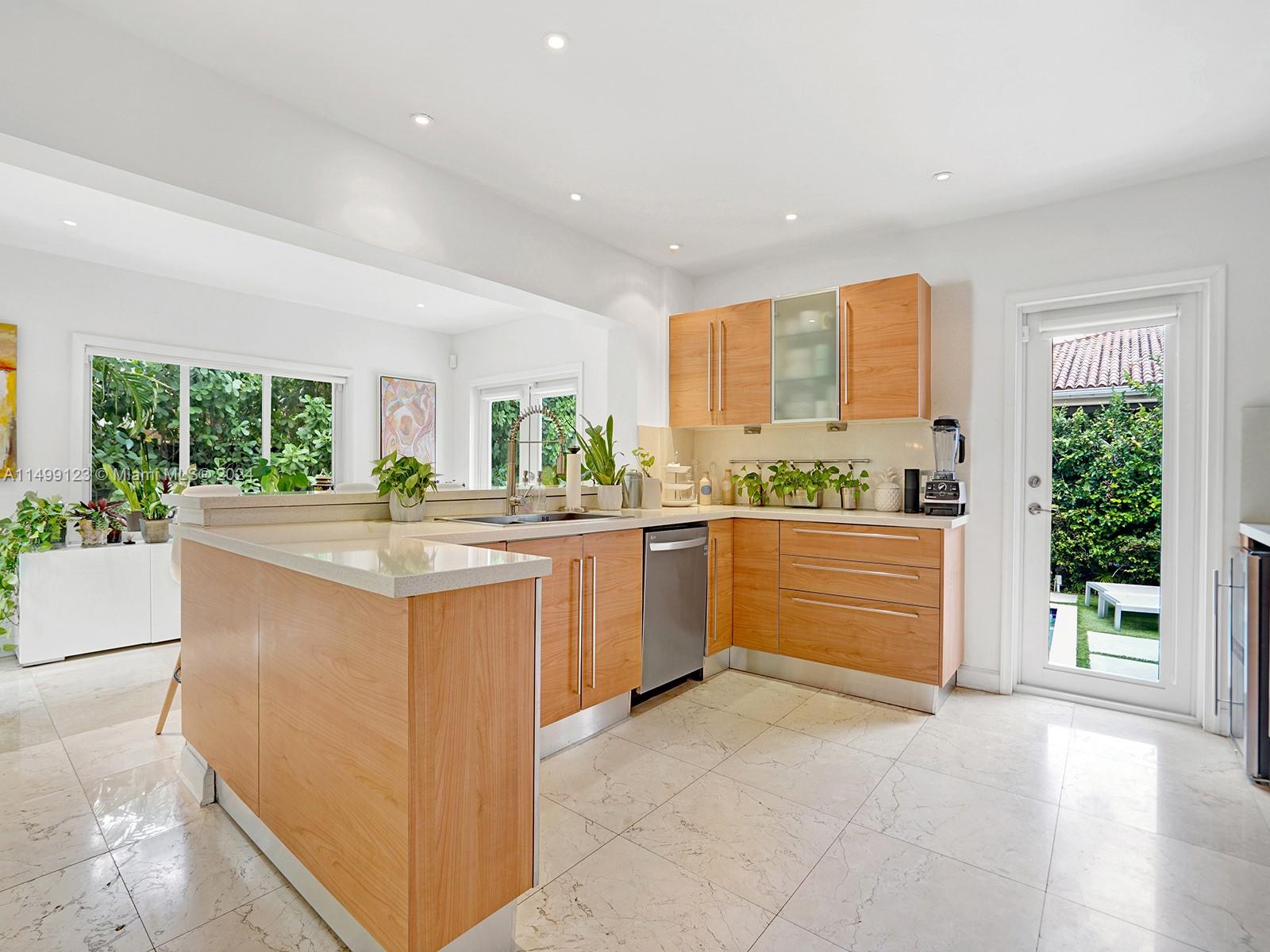 5050 NE 5th Ave, Miami, Florida 33137, 3 Bedrooms Bedrooms, ,2 BathroomsBathrooms,Residential,For Sale,5050 NE 5th Ave,A11499123