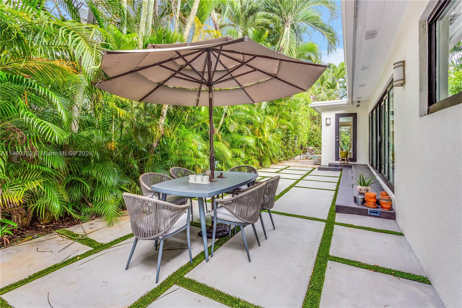 5050 NE 5th Ave, Miami, Florida 33137, 3 Bedrooms Bedrooms, ,2 BathroomsBathrooms,Residential,For Sale,5050 NE 5th Ave,A11499123