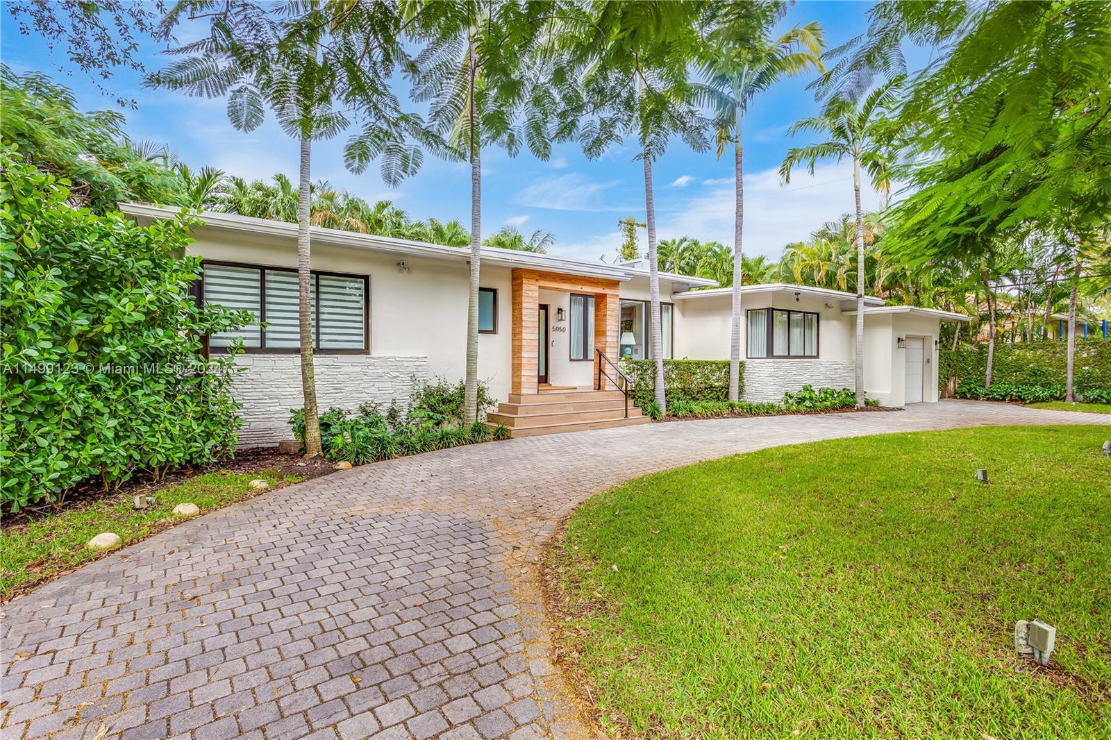 5050 NE 5th Ave, Miami, Florida 33137, 3 Bedrooms Bedrooms, ,2 BathroomsBathrooms,Residential,For Sale,5050 NE 5th Ave,A11499123