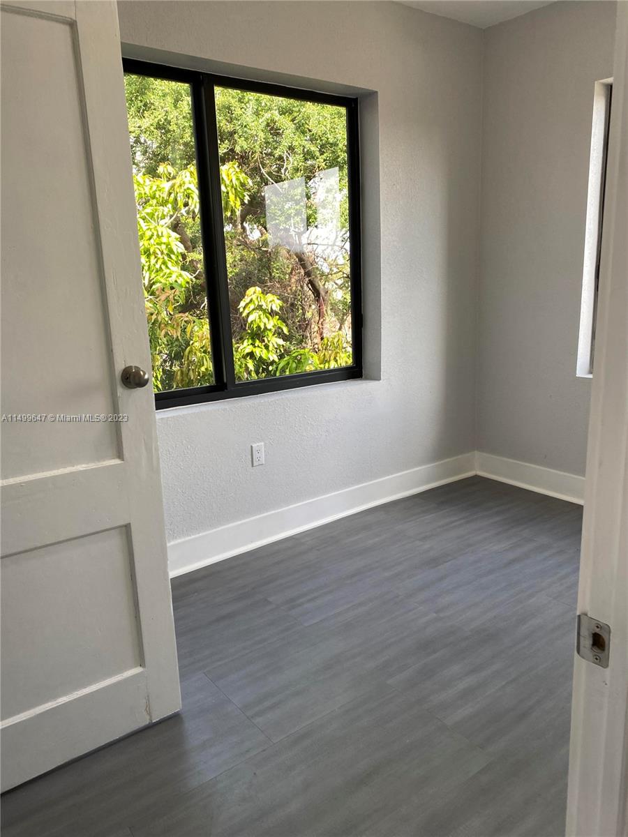 75 Glen Royal Pkwy 5, Miami, Florida 33125, ,1 BathroomBathrooms,Residentiallease,For Rent,75 Glen Royal Pkwy 5,A11499647