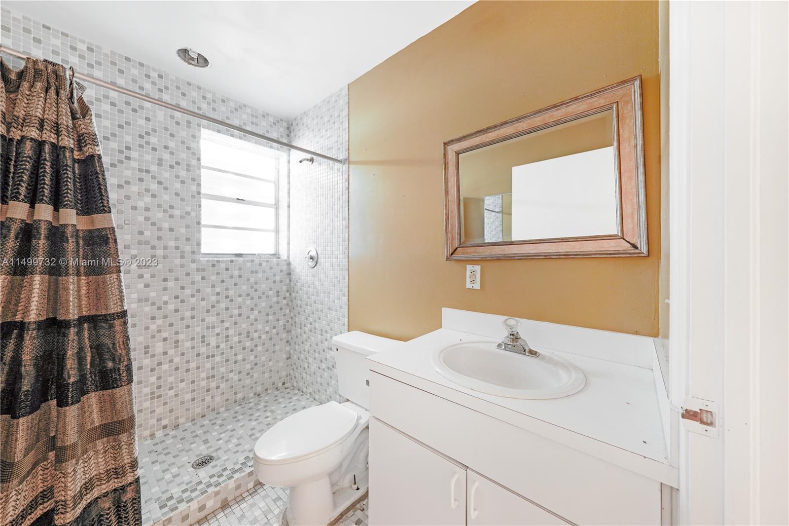 20000 SW 216th St, Miami, Florida 33170, 4 Bedrooms Bedrooms, ,3 BathroomsBathrooms,Residential,For Sale,20000 SW 216th St,A11499732