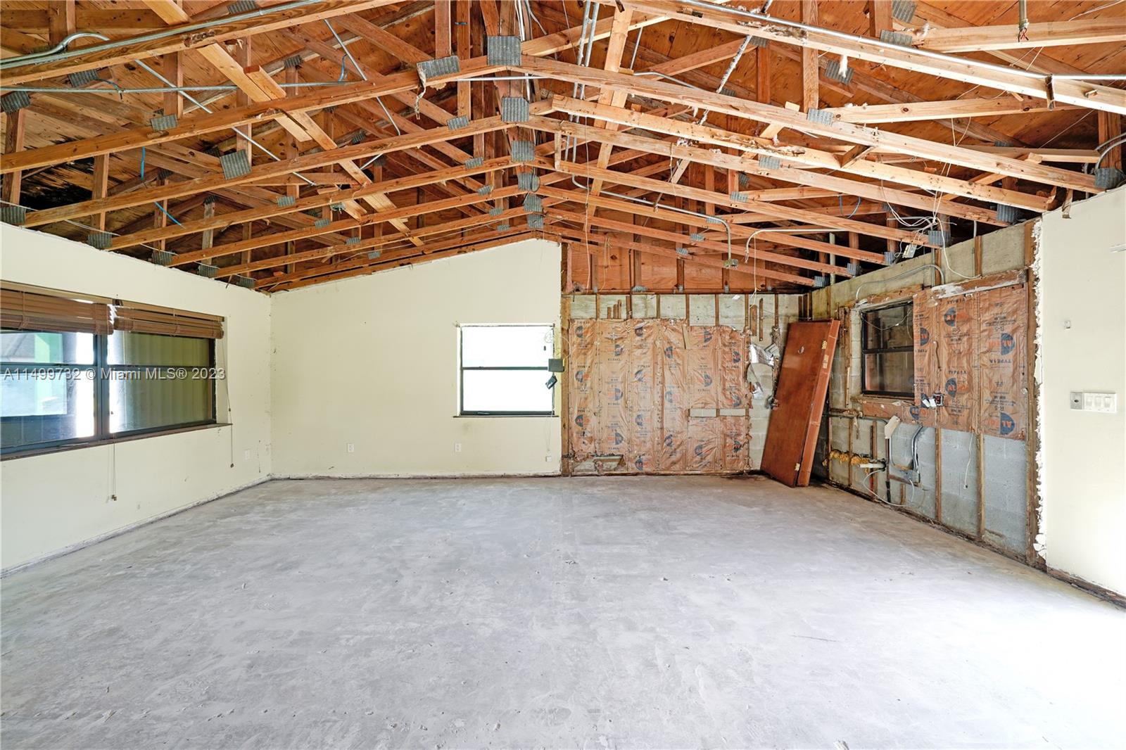 20000 SW 216th St, Miami, Florida 33170, 4 Bedrooms Bedrooms, ,3 BathroomsBathrooms,Residential,For Sale,20000 SW 216th St,A11499732