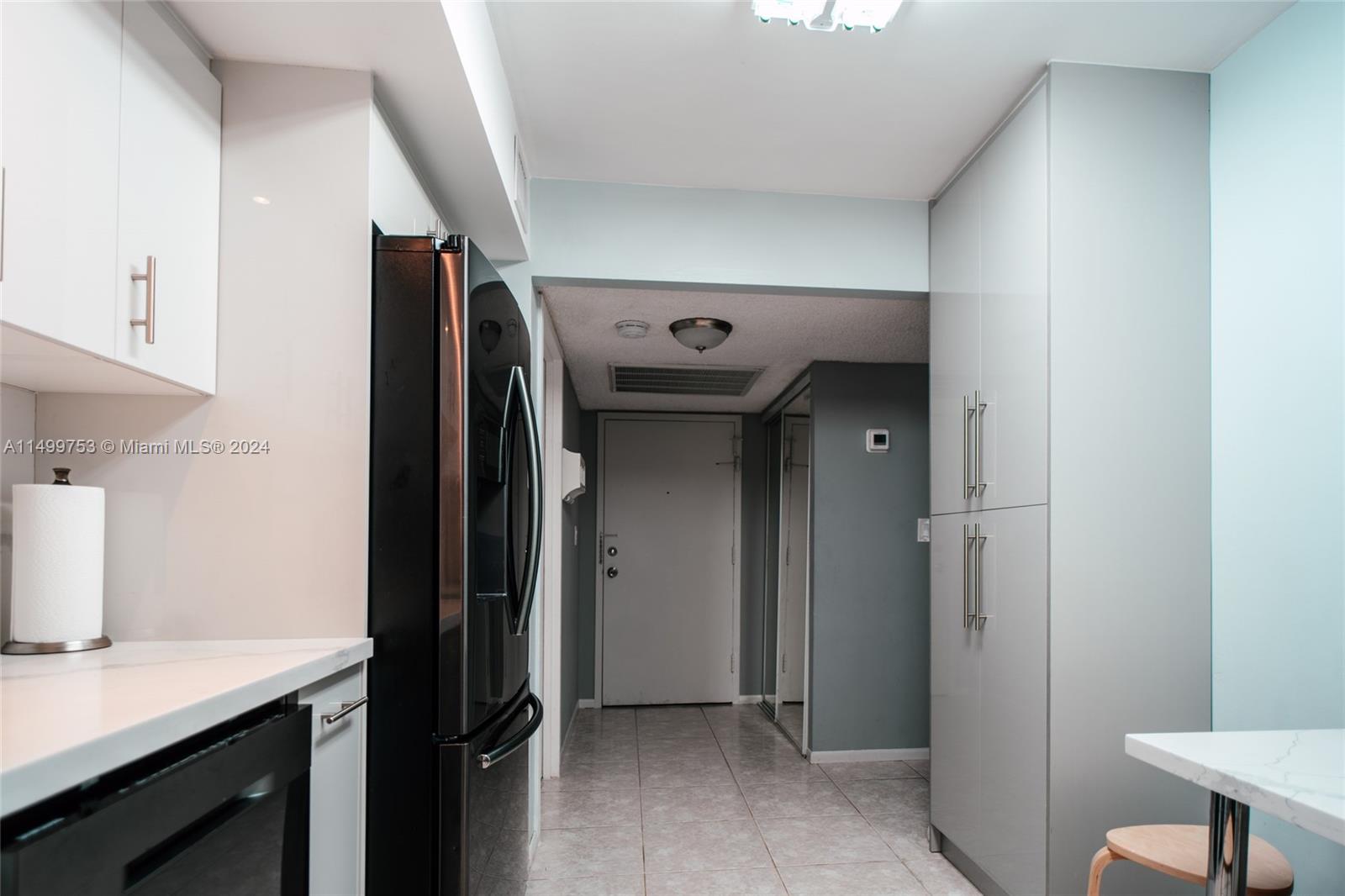 2001 Atlantic Shores Blvd 320, Hallandale Beach, Florida 33009, 2 Bedrooms Bedrooms, ,2 BathroomsBathrooms,Residential,For Sale,2001 Atlantic Shores Blvd 320,A11499753