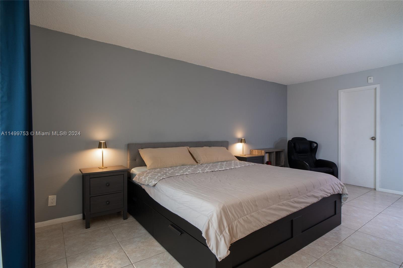 2001 Atlantic Shores Blvd 320, Hallandale Beach, Florida 33009, 2 Bedrooms Bedrooms, ,2 BathroomsBathrooms,Residential,For Sale,2001 Atlantic Shores Blvd 320,A11499753