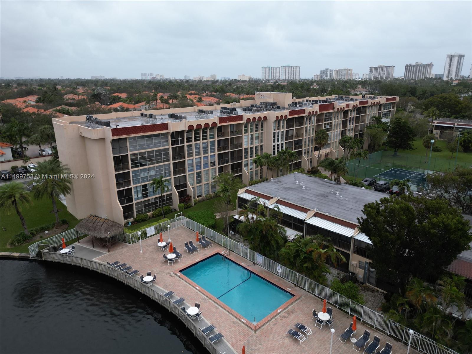 2001 Atlantic Shores Blvd 320, Hallandale Beach, Florida 33009, 2 Bedrooms Bedrooms, ,2 BathroomsBathrooms,Residential,For Sale,2001 Atlantic Shores Blvd 320,A11499753