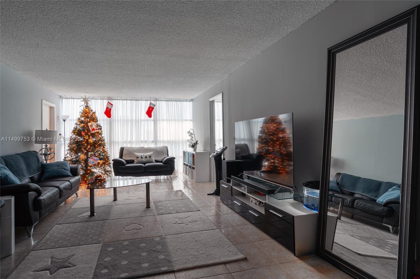 2001 Atlantic Shores Blvd 320, Hallandale Beach, Florida 33009, 2 Bedrooms Bedrooms, ,2 BathroomsBathrooms,Residential,For Sale,2001 Atlantic Shores Blvd 320,A11499753