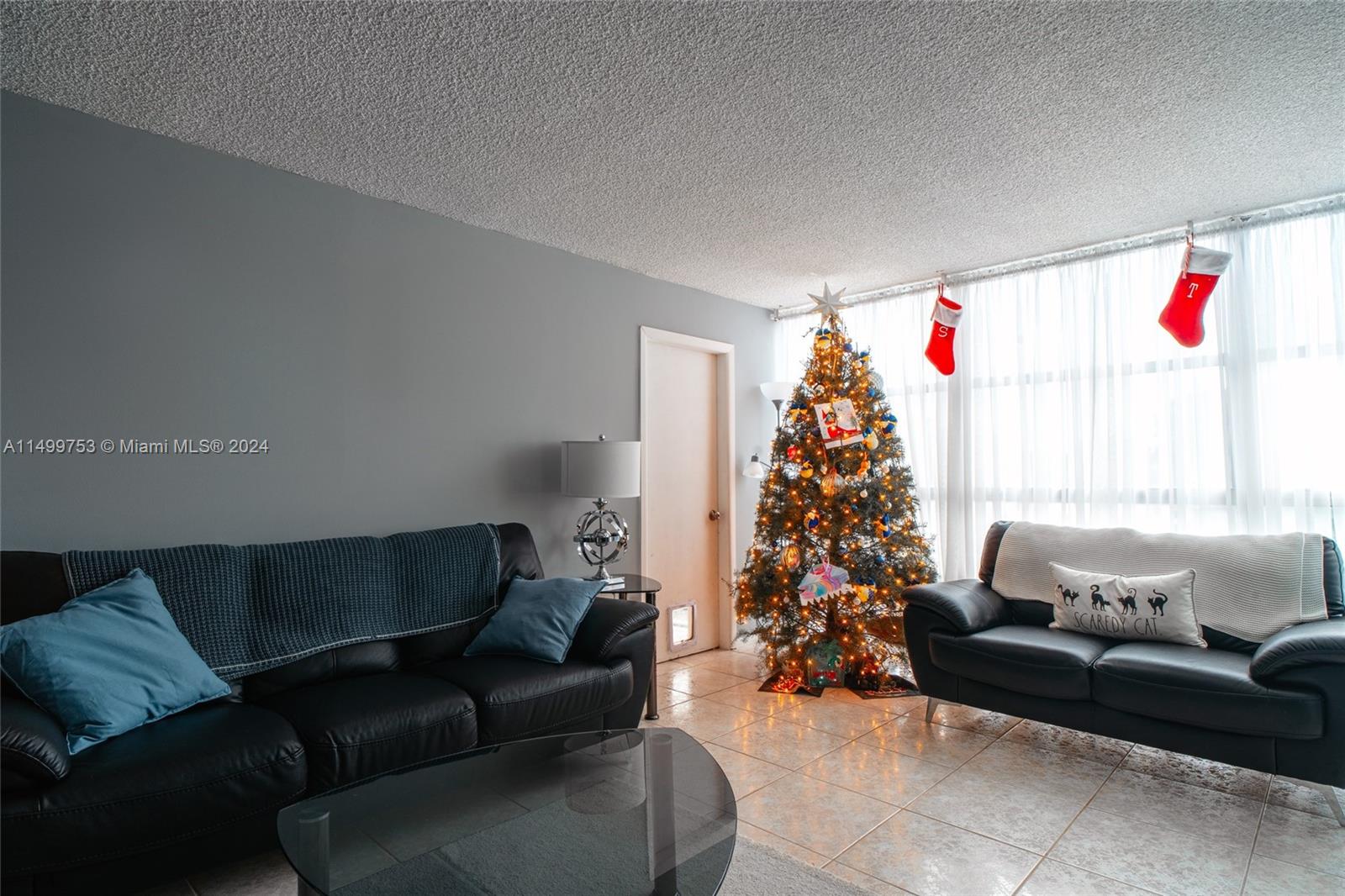 2001 Atlantic Shores Blvd 320, Hallandale Beach, Florida 33009, 2 Bedrooms Bedrooms, ,2 BathroomsBathrooms,Residential,For Sale,2001 Atlantic Shores Blvd 320,A11499753