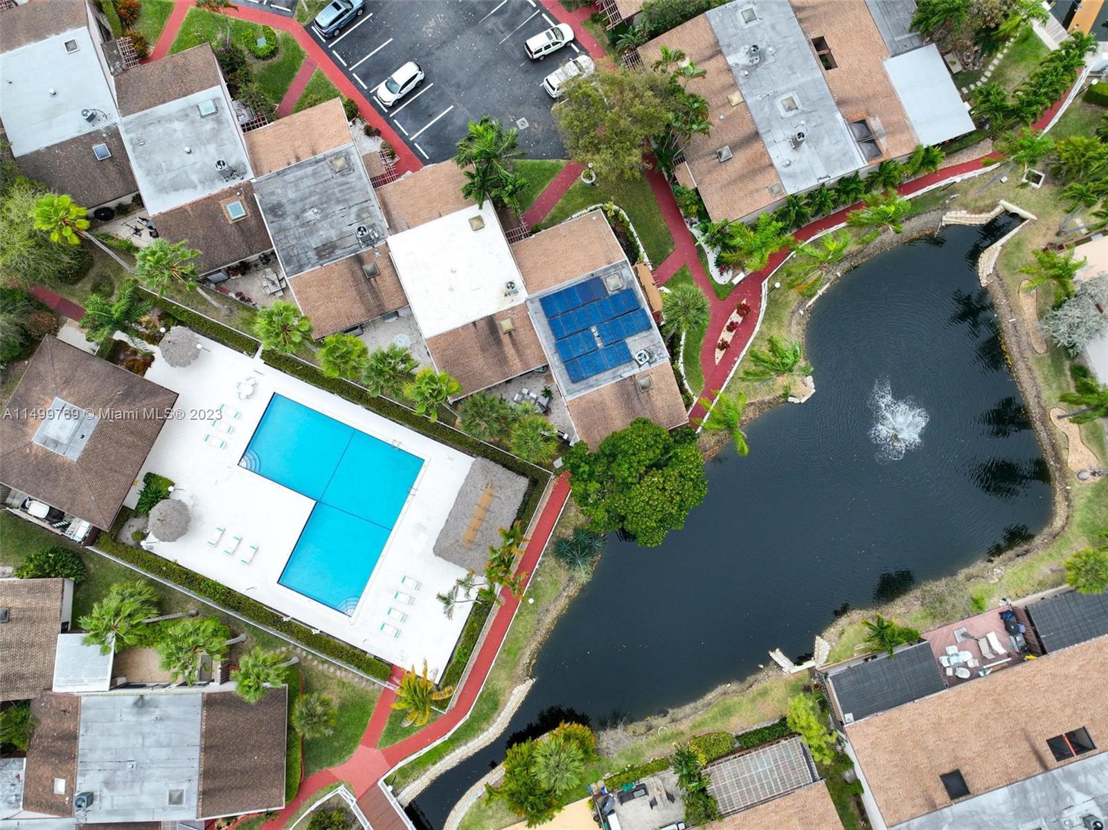 2679 S Parkview Dr 2679, Hallandale Beach, Florida 33009, 2 Bedrooms Bedrooms, ,2 BathroomsBathrooms,Residential,For Sale,2679 S Parkview Dr 2679,A11499769