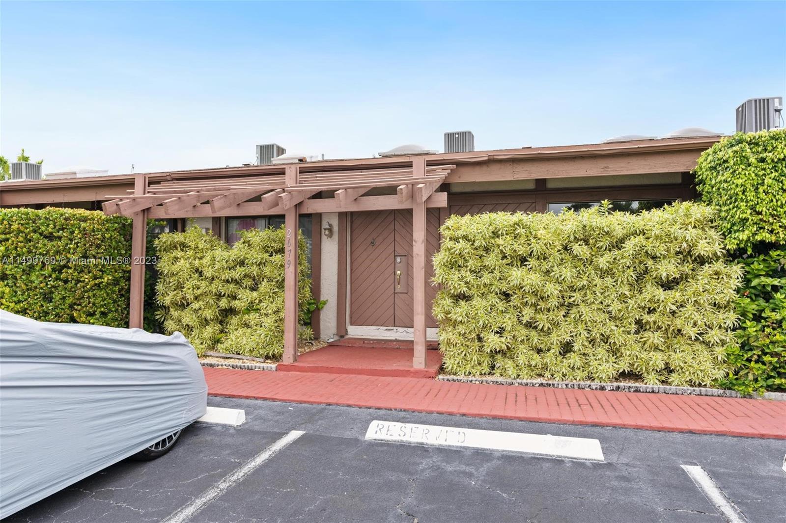 2679 S Parkview Dr 2679, Hallandale Beach, Florida 33009, 2 Bedrooms Bedrooms, ,2 BathroomsBathrooms,Residential,For Sale,2679 S Parkview Dr 2679,A11499769