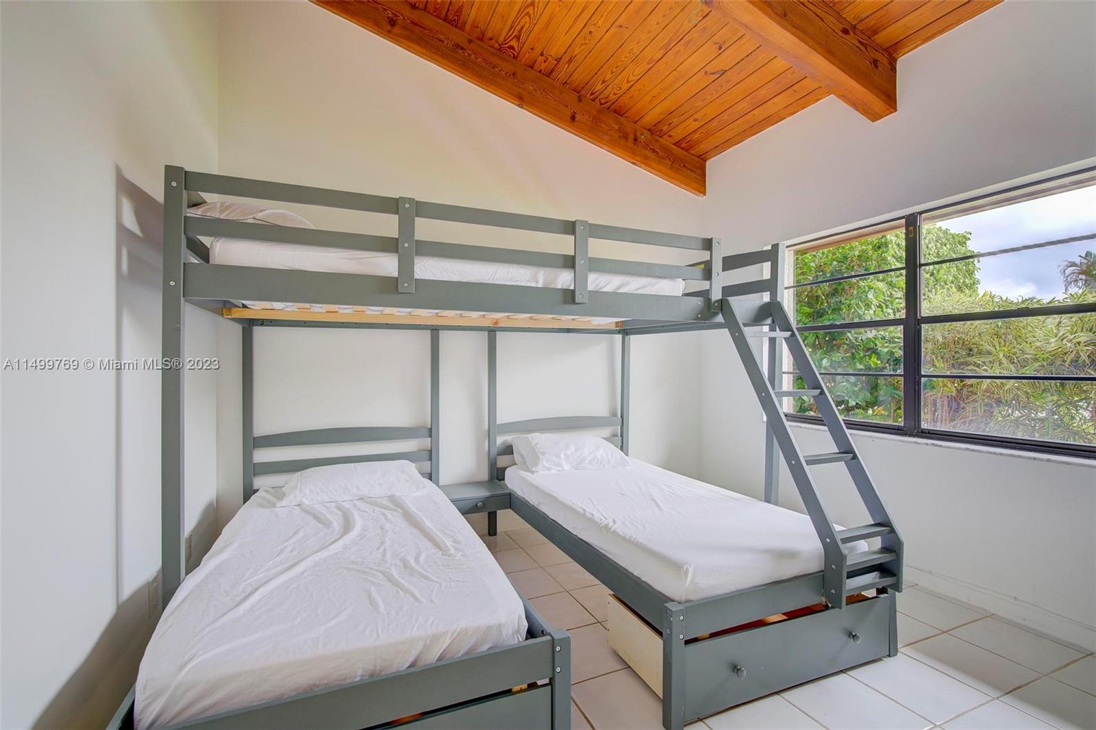2679 S Parkview Dr 2679, Hallandale Beach, Florida 33009, 2 Bedrooms Bedrooms, ,2 BathroomsBathrooms,Residential,For Sale,2679 S Parkview Dr 2679,A11499769