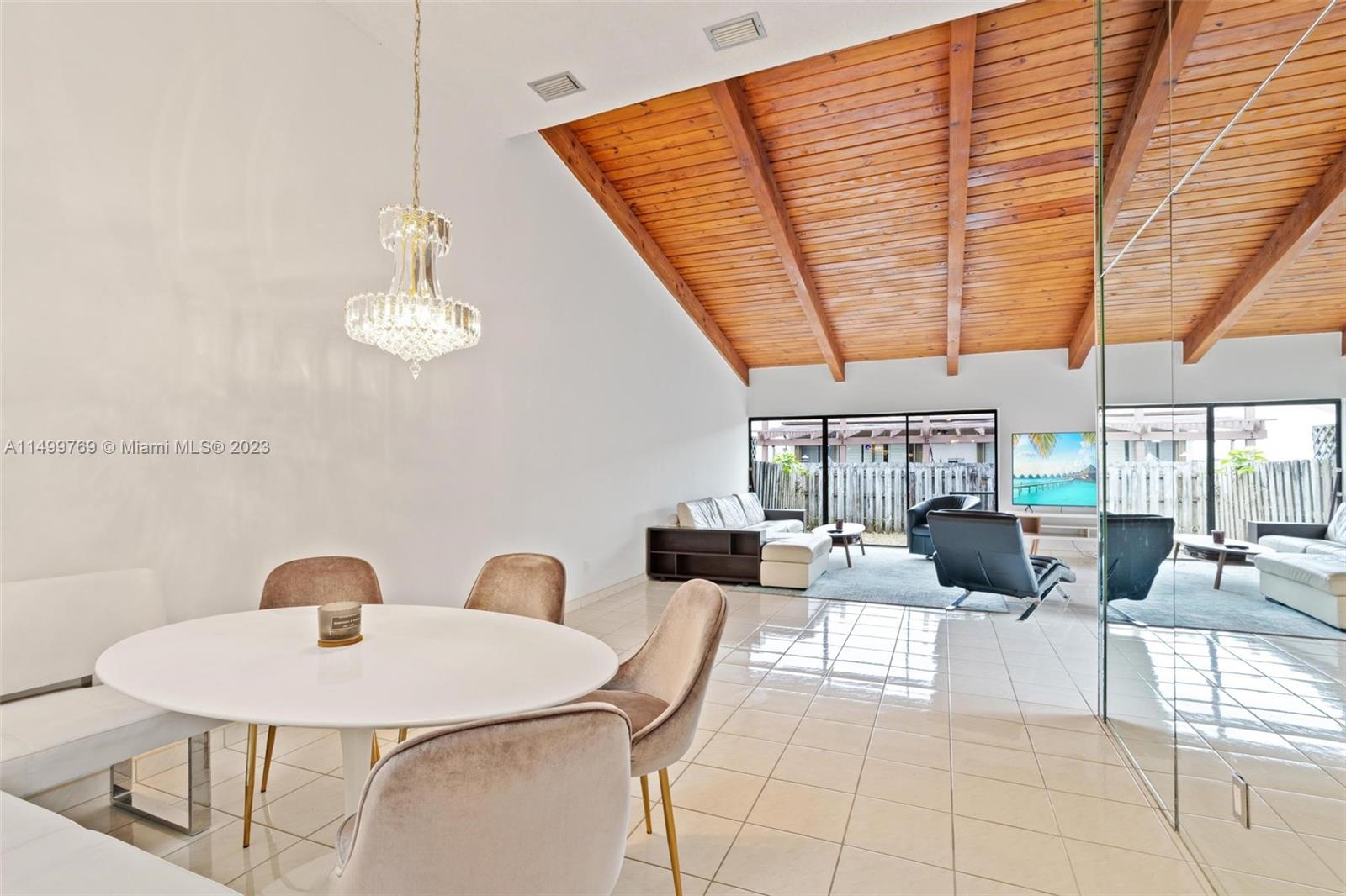 2679 S Parkview Dr 2679, Hallandale Beach, Florida 33009, 2 Bedrooms Bedrooms, ,2 BathroomsBathrooms,Residential,For Sale,2679 S Parkview Dr 2679,A11499769