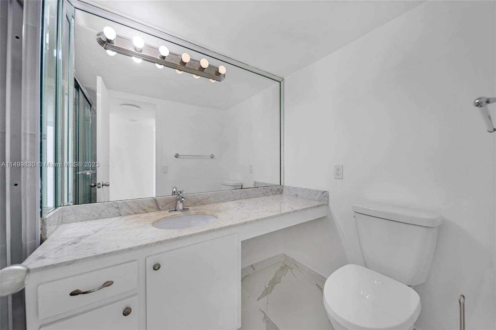 2750 NE 183rd St 1909, Aventura, Florida 33160, 2 Bedrooms Bedrooms, ,2 BathroomsBathrooms,Residentiallease,For Rent,2750 NE 183rd St 1909,A11499830