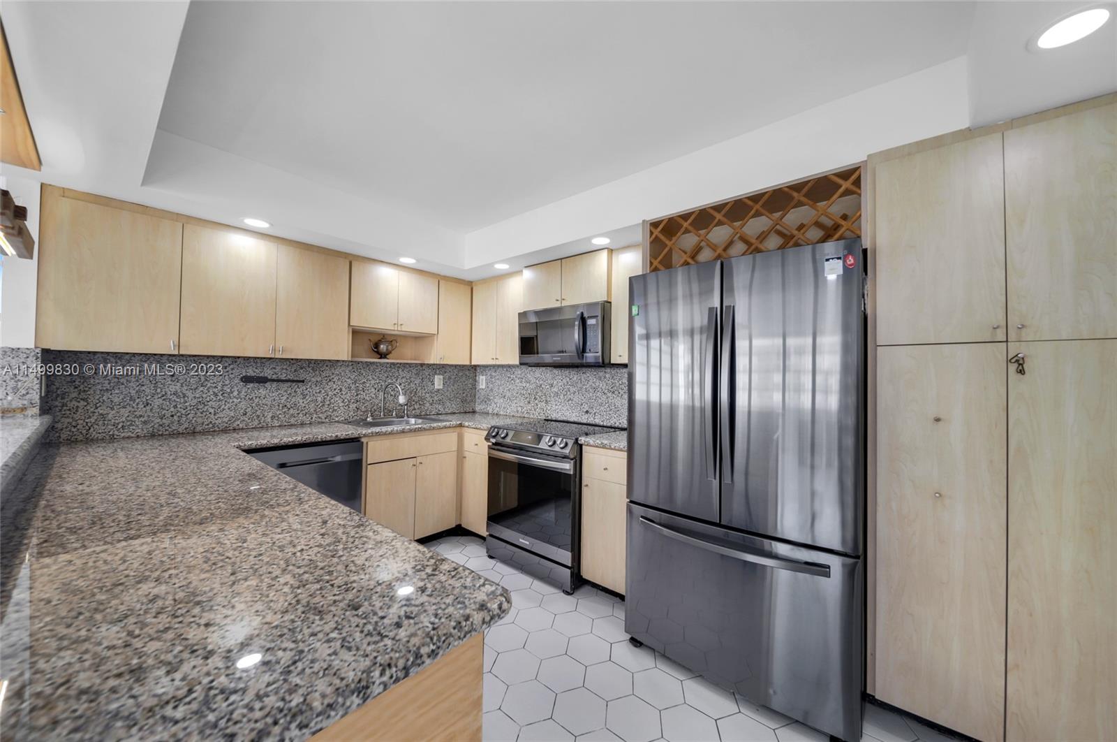 2750 NE 183rd St 1909, Aventura, Florida 33160, 2 Bedrooms Bedrooms, ,2 BathroomsBathrooms,Residentiallease,For Rent,2750 NE 183rd St 1909,A11499830