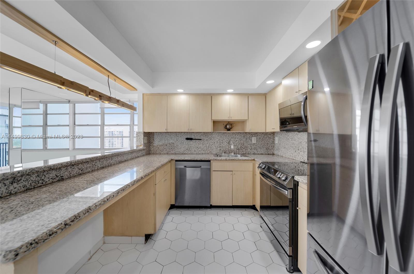 2750 NE 183rd St 1909, Aventura, Florida 33160, 2 Bedrooms Bedrooms, ,2 BathroomsBathrooms,Residentiallease,For Rent,2750 NE 183rd St 1909,A11499830