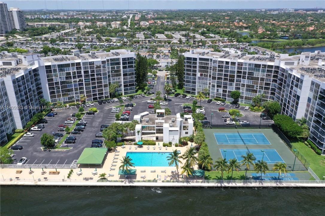 800 Parkview Dr 221, Hallandale Beach, Florida 33009, 2 Bedrooms Bedrooms, ,2 BathroomsBathrooms,Residential,For Sale,800 Parkview Dr 221,A11499883