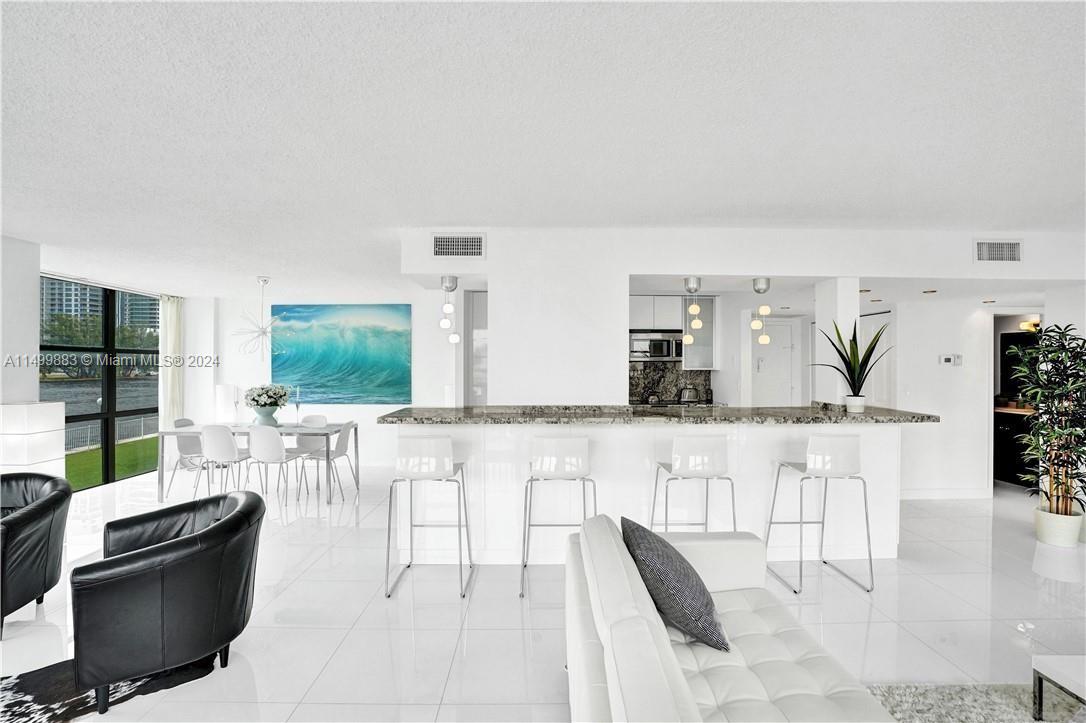 800 Parkview Dr 221, Hallandale Beach, Florida 33009, 2 Bedrooms Bedrooms, ,2 BathroomsBathrooms,Residential,For Sale,800 Parkview Dr 221,A11499883