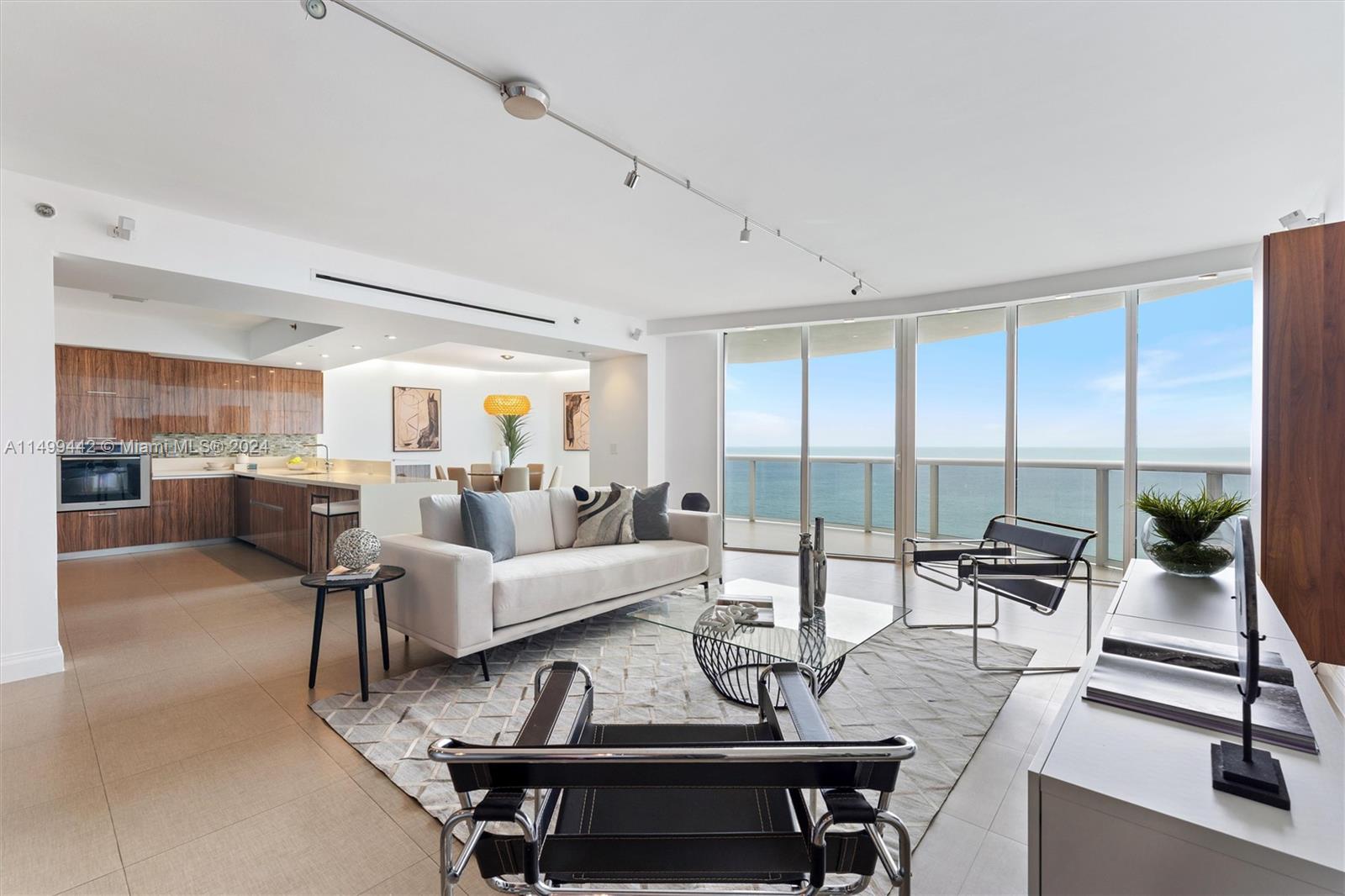17201 Collins Ave, Sunny Isles Beach, FL, 33160 United States, 4 Bedrooms Bedrooms, ,4 BathroomsBathrooms,Residential,For Sale,Collins Ave,A11499442