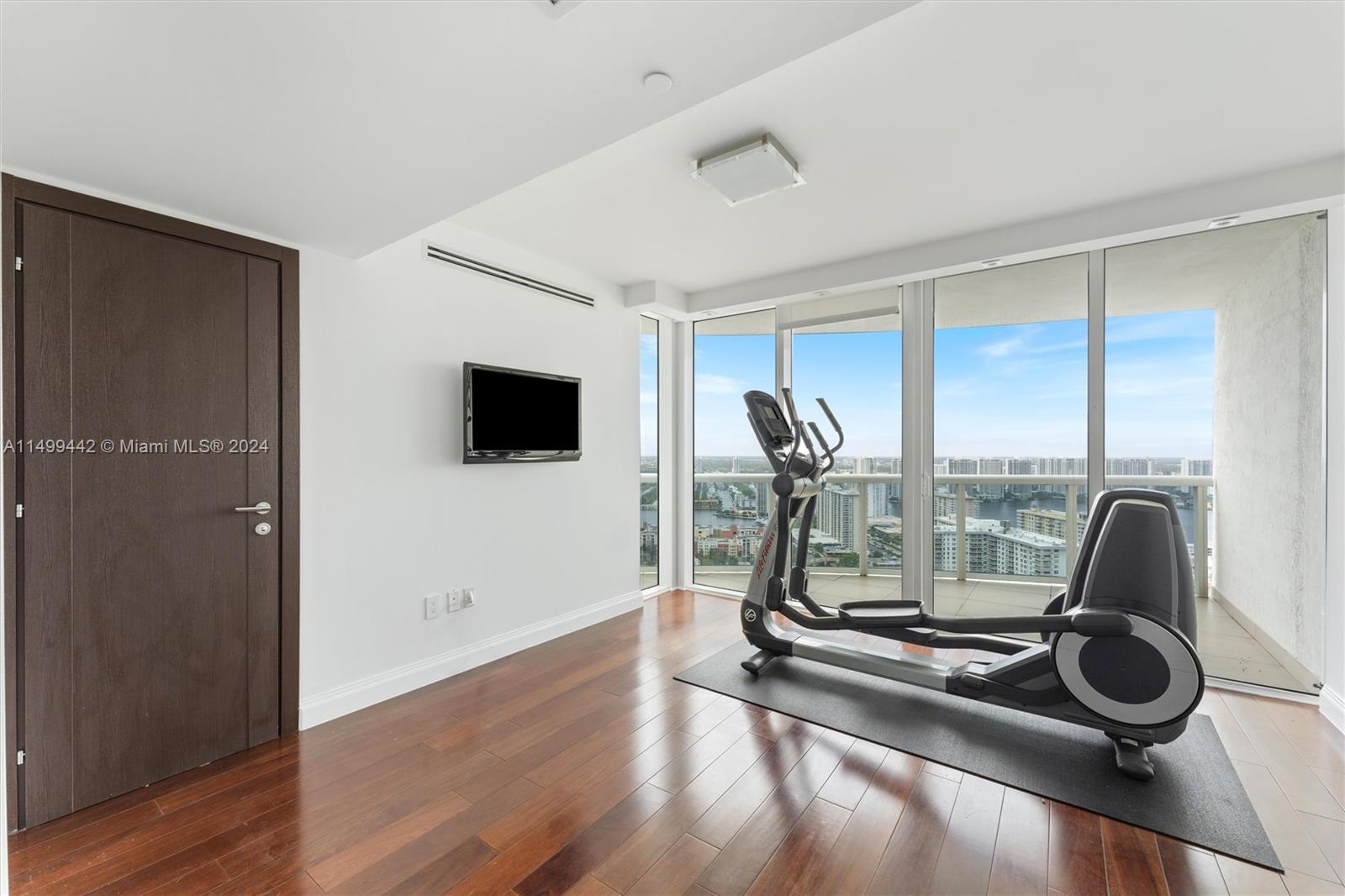 17201 Collins Ave, Sunny Isles Beach, FL, 33160 United States, 4 Bedrooms Bedrooms, ,4 BathroomsBathrooms,Residential,For Sale,Collins Ave,A11499442