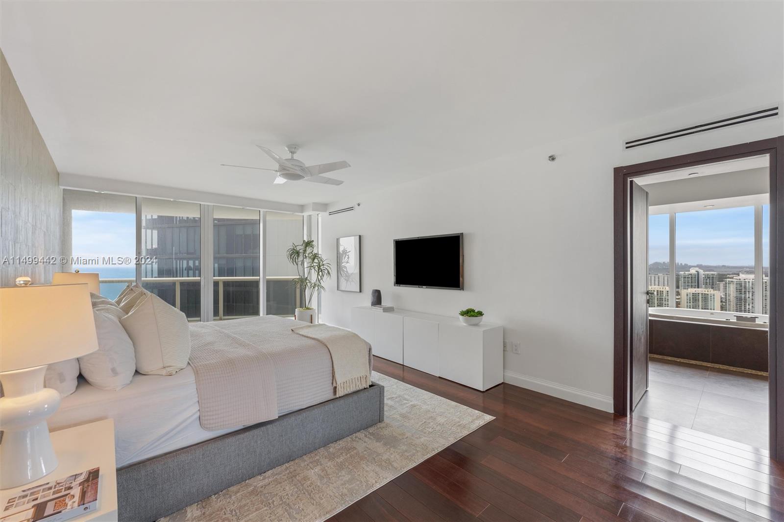 17201 Collins Ave, Sunny Isles Beach, FL, 33160 United States, 4 Bedrooms Bedrooms, ,4 BathroomsBathrooms,Residential,For Sale,Collins Ave,A11499442