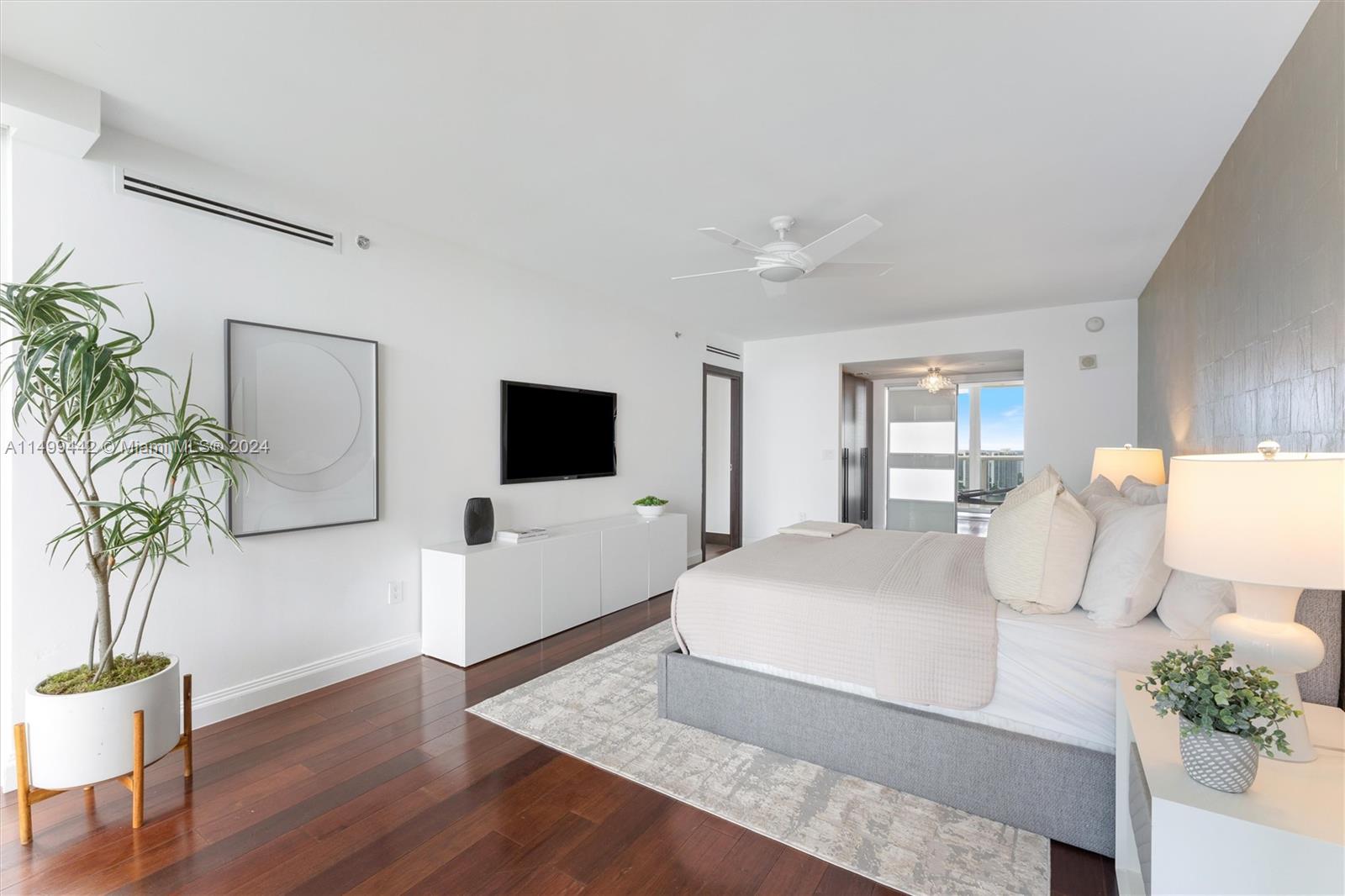 17201 Collins Ave, Sunny Isles Beach, FL, 33160 United States, 4 Bedrooms Bedrooms, ,4 BathroomsBathrooms,Residential,For Sale,Collins Ave,A11499442