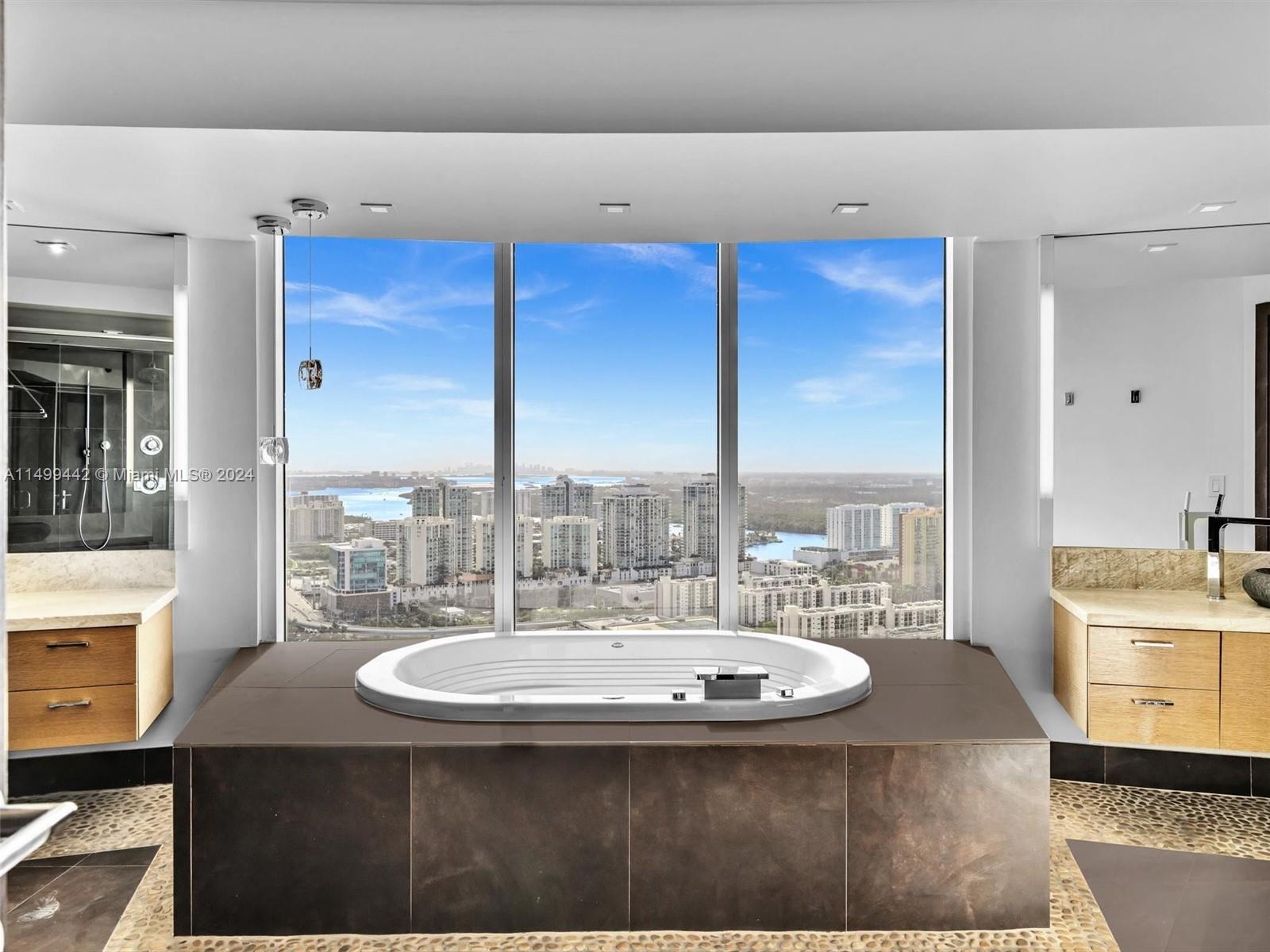 17201 Collins Ave, Sunny Isles Beach, FL, 33160 United States, 4 Bedrooms Bedrooms, ,4 BathroomsBathrooms,Residential,For Sale,Collins Ave,A11499442