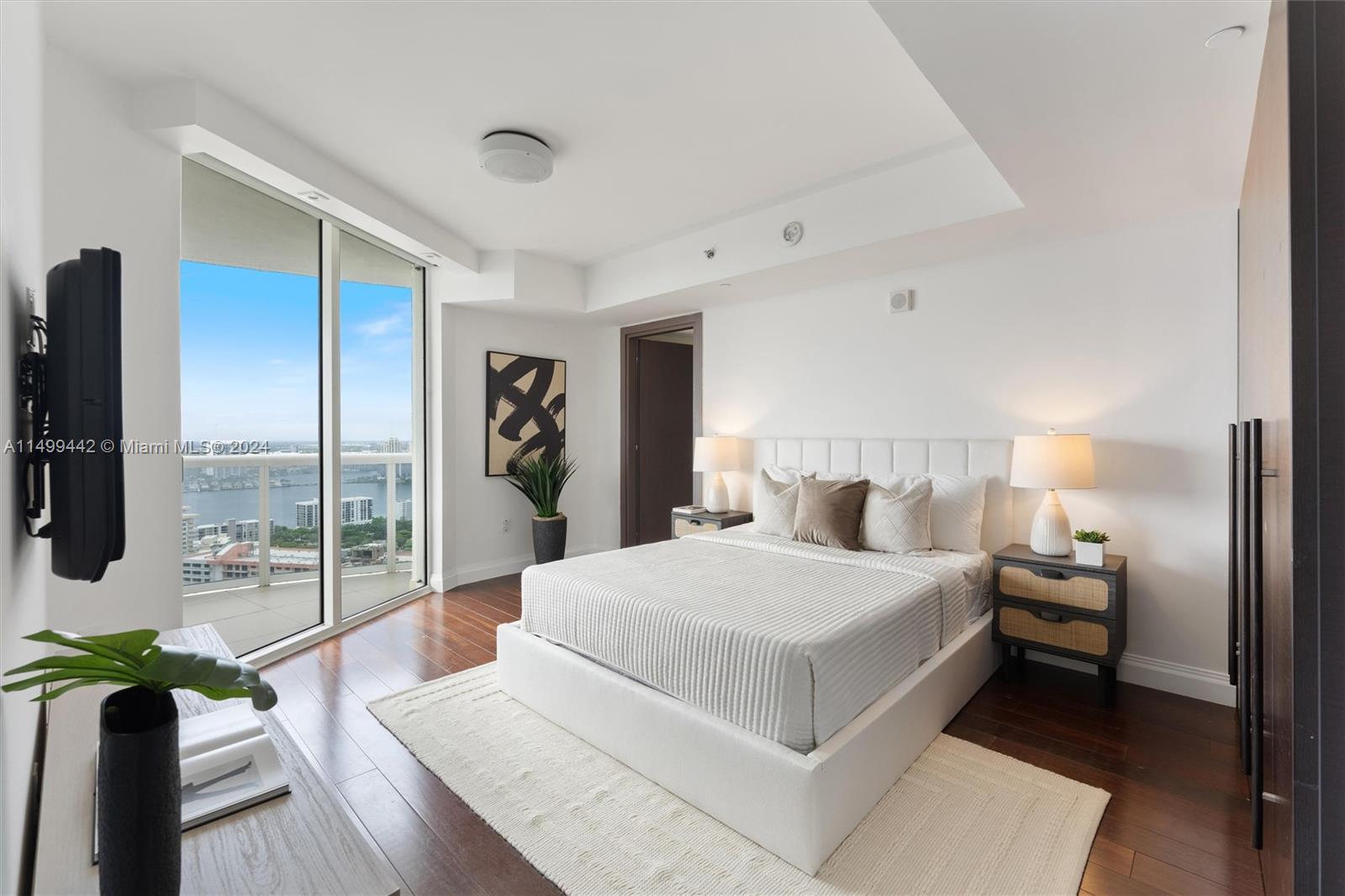 17201 Collins Ave, Sunny Isles Beach, FL, 33160 United States, 4 Bedrooms Bedrooms, ,4 BathroomsBathrooms,Residential,For Sale,Collins Ave,A11499442