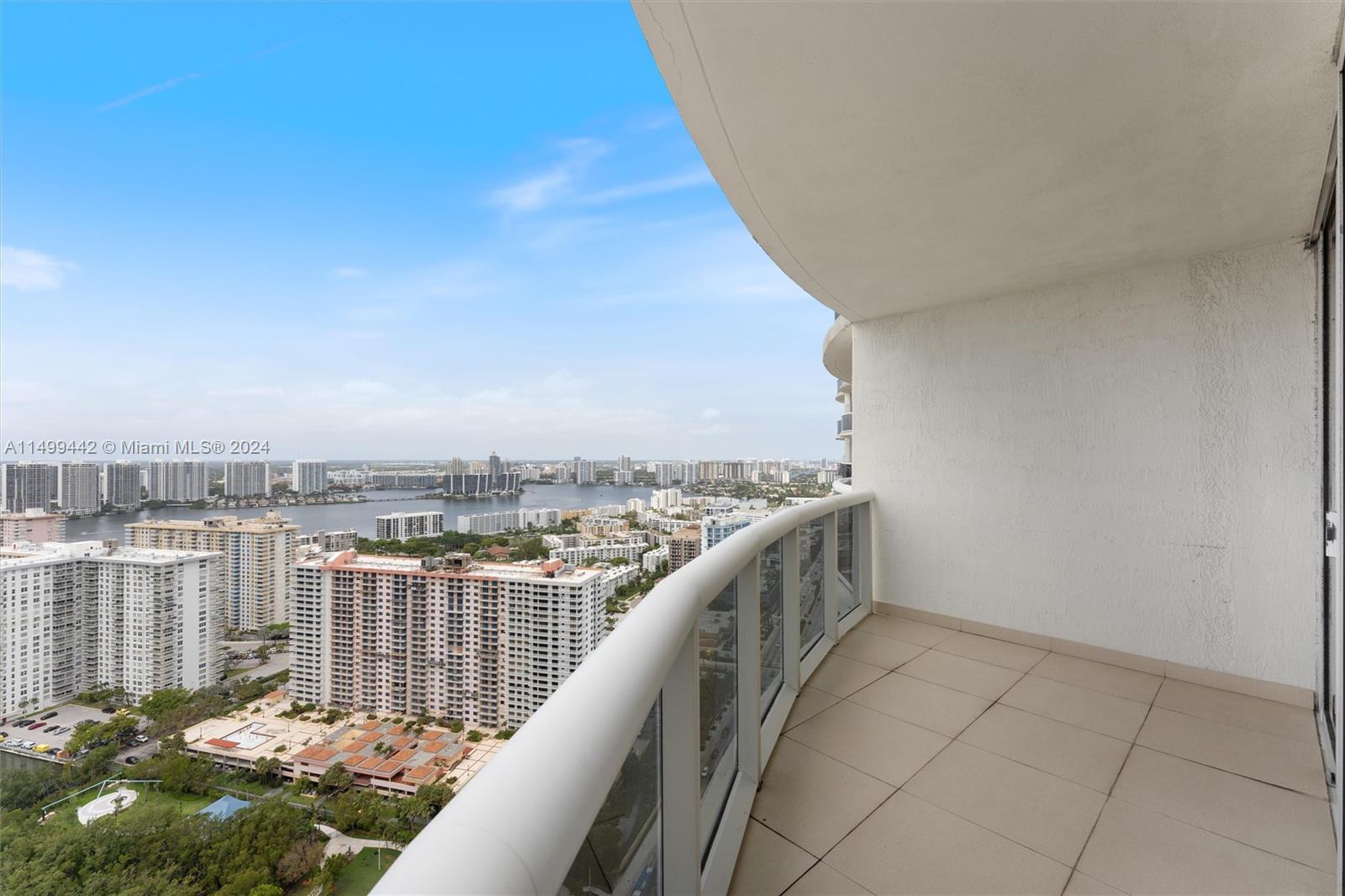 17201 Collins Ave, Sunny Isles Beach, FL, 33160 United States, 4 Bedrooms Bedrooms, ,4 BathroomsBathrooms,Residential,For Sale,Collins Ave,A11499442
