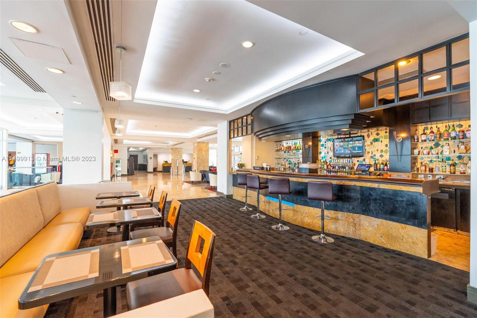 Entrance Bar