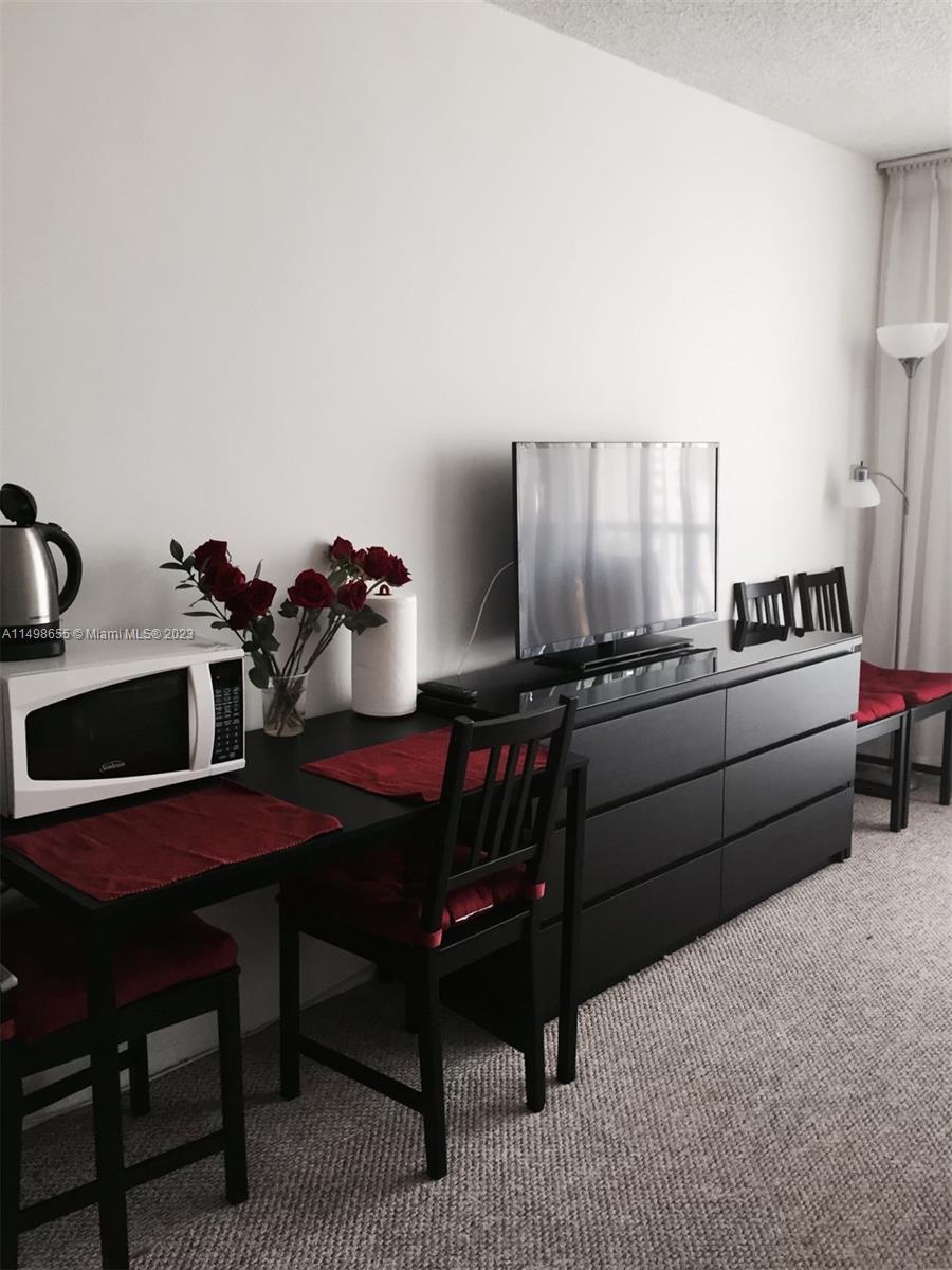 19201 Collins Ave 1033, Sunny Isles Beach, Florida 33160, 1 Room Rooms,1 BathroomBathrooms,Residential,For Sale,19201 Collins Ave 1033,A11498655
