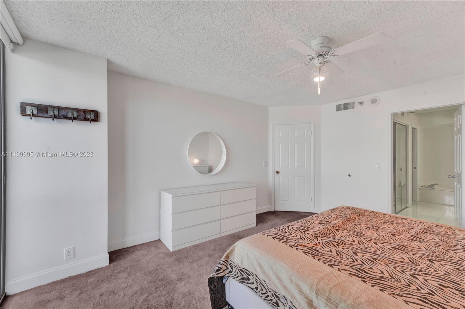 3500 Mystic Pointe Dr 3302, Aventura, Florida 33180, 2 Bedrooms Bedrooms, ,2 BathroomsBathrooms,Residentiallease,For Rent,3500 Mystic Pointe Dr 3302,A11499995