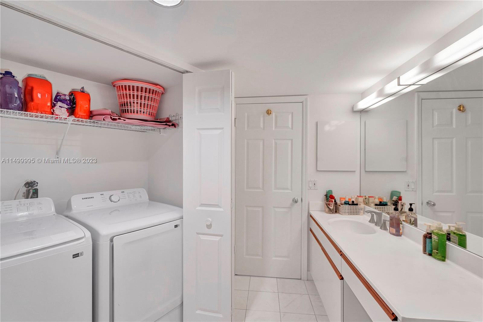 3500 Mystic Pointe Dr 3302, Aventura, Florida 33180, 2 Bedrooms Bedrooms, ,2 BathroomsBathrooms,Residentiallease,For Rent,3500 Mystic Pointe Dr 3302,A11499995